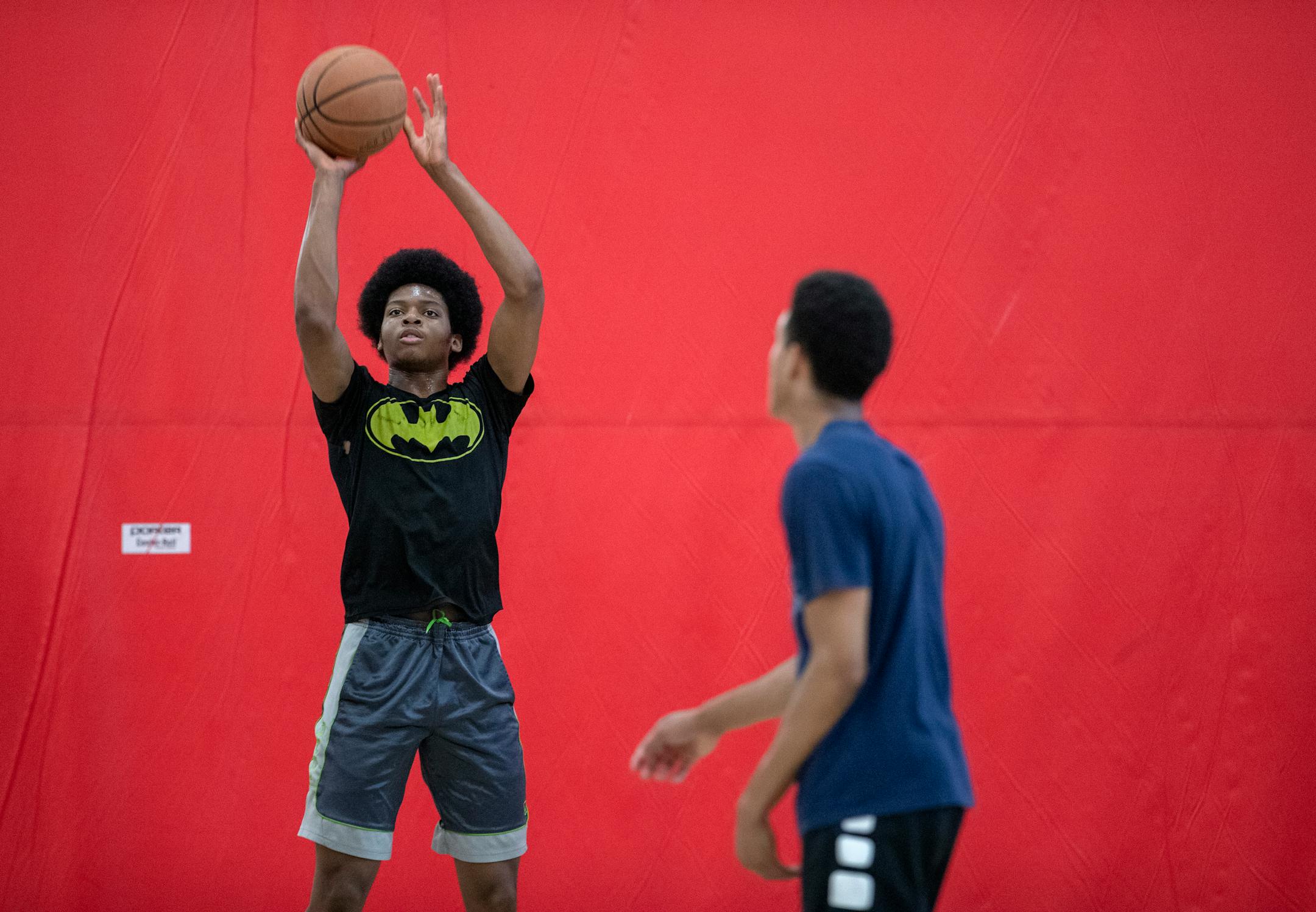 Gophers recruiting target Kerwin Walton, a guard from Hopkins, practiced this week with his D1 Minnesota Basketball AAU team.