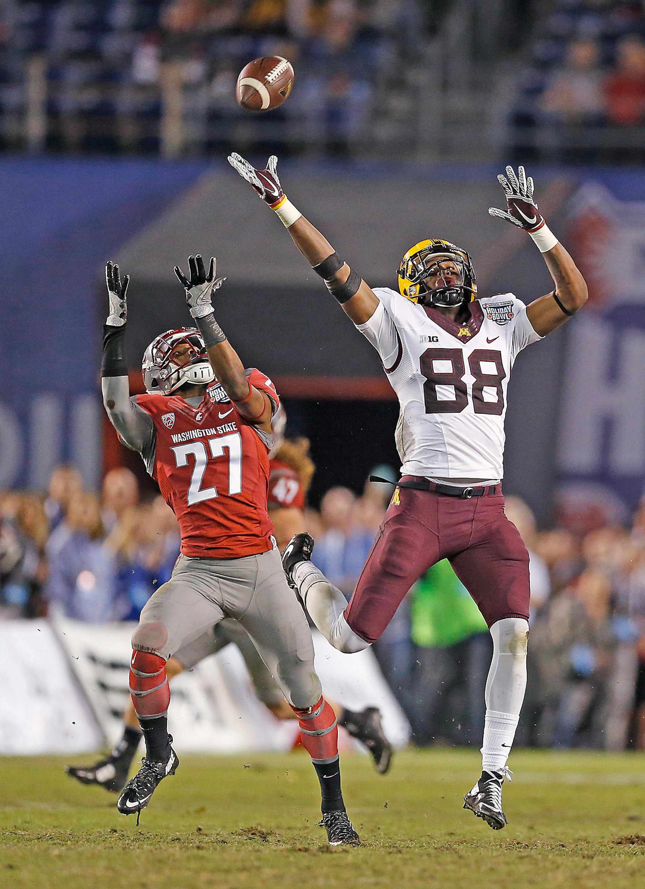 Minnesota's wide receiver Rashad Still missed a pass intended for him as Washington State's cornerback Marcellus Pippins put on defensive pressure during the third quarter as they took on Washington State at Qualcomm Stadium for the San Diego Holiday Bowl, Tuesday, December 27, 2016 in San Diego, CA.