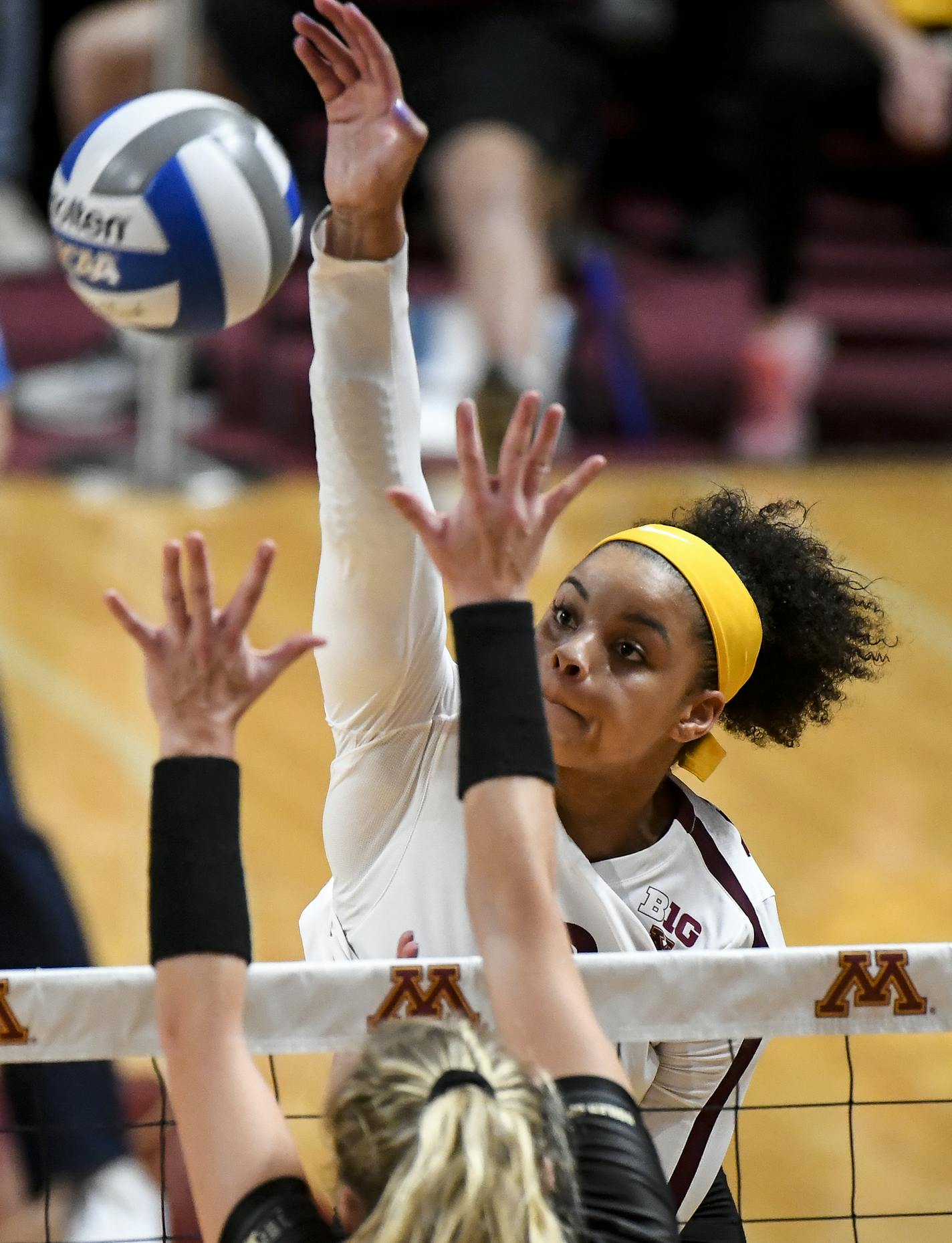 Minnesota Golden Gophers outside hitter Alexis Hart (19) spiked the ball for a point in the first set against Purdue. ] Aaron Lavinsky &#x2022; aaron.lavinsky@startribune.com The University of Minnesota Golden Gophers volleyball team played the Purdue Boilermakers on Saturday, Nov. 10, 2018 at the University of Minnesota Athletic Pavilion.