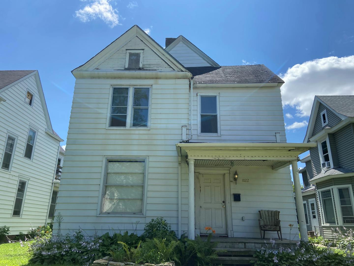 This property in northeast Minneapolis is one of the longest to stay on the city's registry of vacant properties. It was condemned in 1998 and placed 