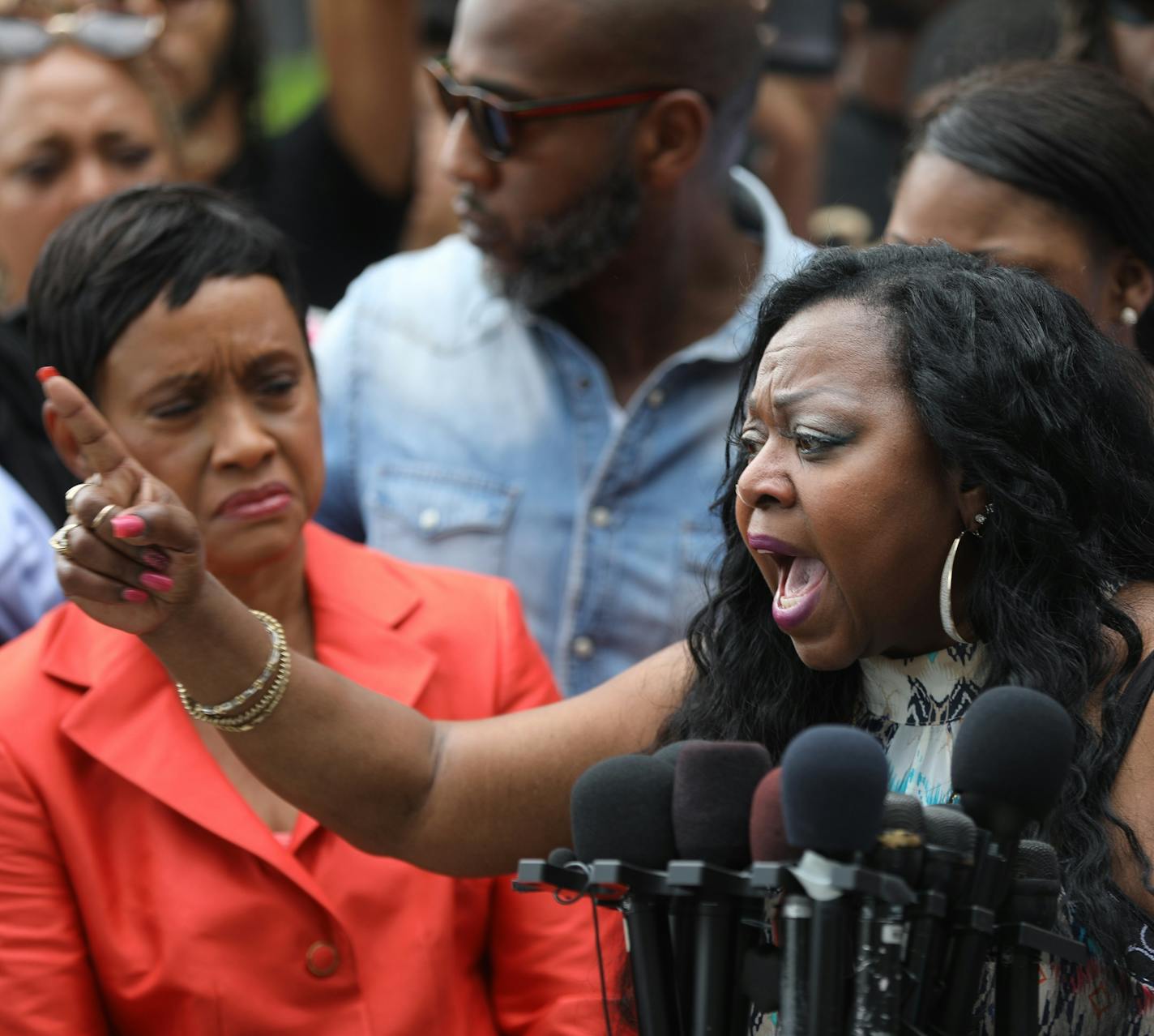 Valerie Castile, mother of Philando Castile, spoke with passion about her reaction to a not guity verdict for Officer Jeronimo Yanez at the Ramsey County Courthouse in St. Paul, Minn., on Friday June 16, 2017. ] renee.jones@startribune.com &#xef; RENEE JONES SCHNEIDER