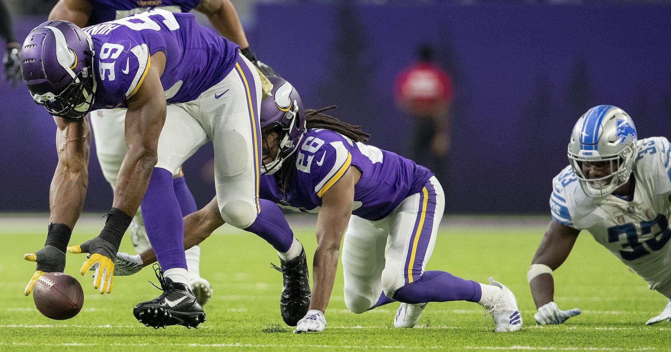 Kerryon Johnson (33) could not handle a pitch by Matthew Stafford in the fourth quarter. Danielle Hunter recovered a fumble and returned it 32-yards for a touchdown.