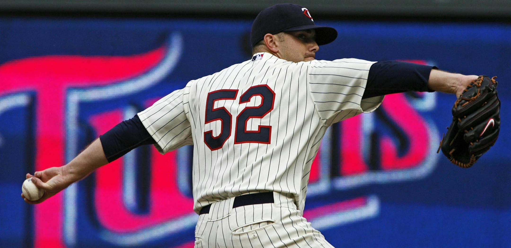 Twins starting pitcher Brian Duensing.