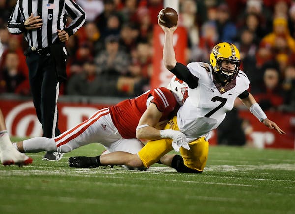 Gophers quarterback Mitch Leidner has never beaten Wisconsin, though Minnesota has consistently outplayed the Badgers.