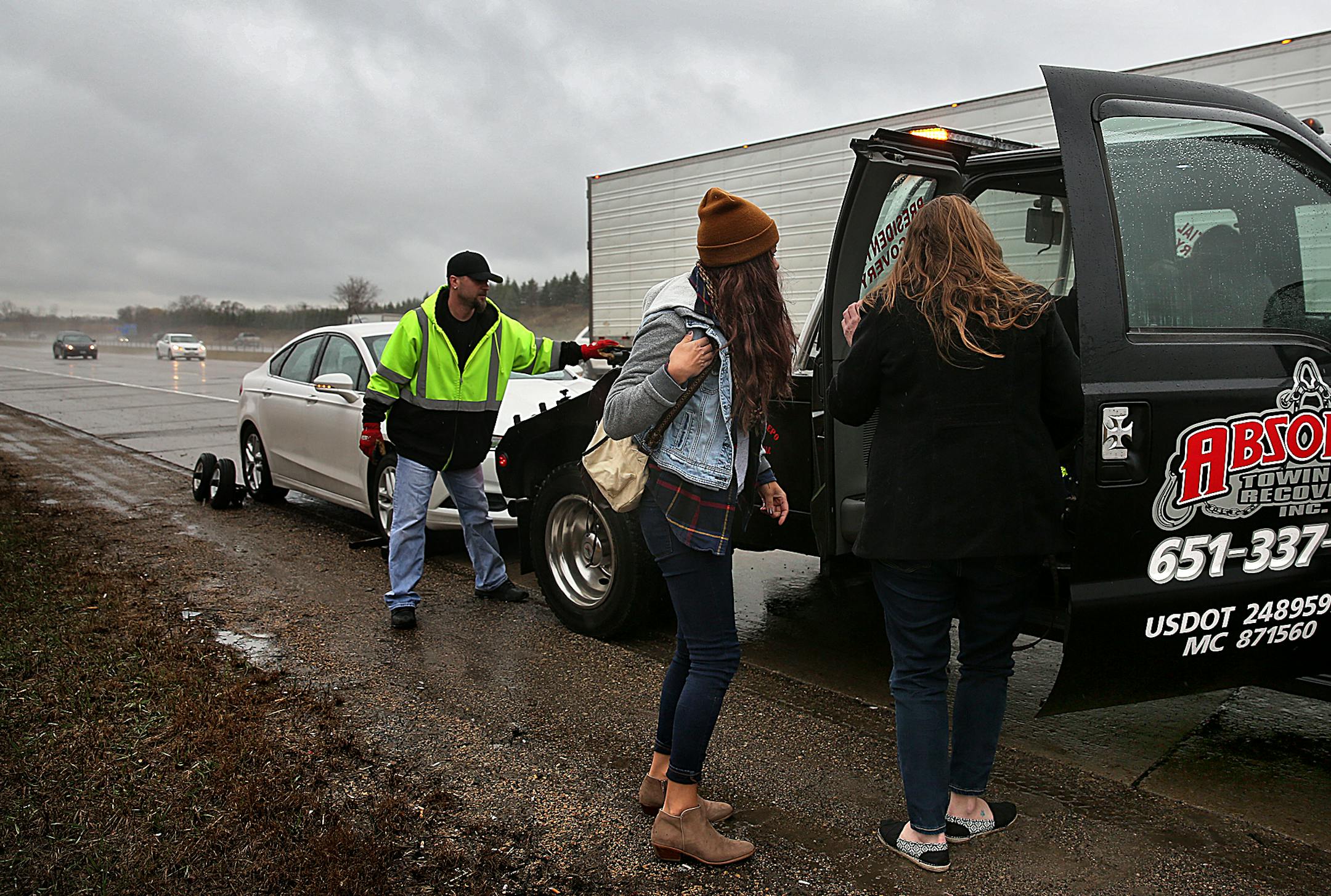 Heldman offered the car’s owners, Stacey Nyberg and her daughter Kayla, a ride to a tire shop. They were headed to Milwaukee for a concert when a flat tire postponed their trip.