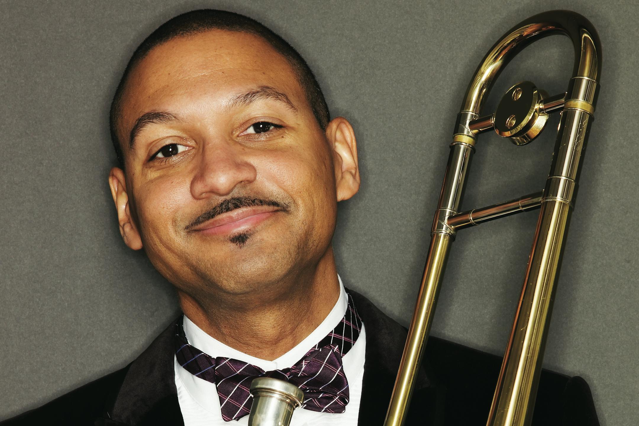 Style: "Porcelain vivid"