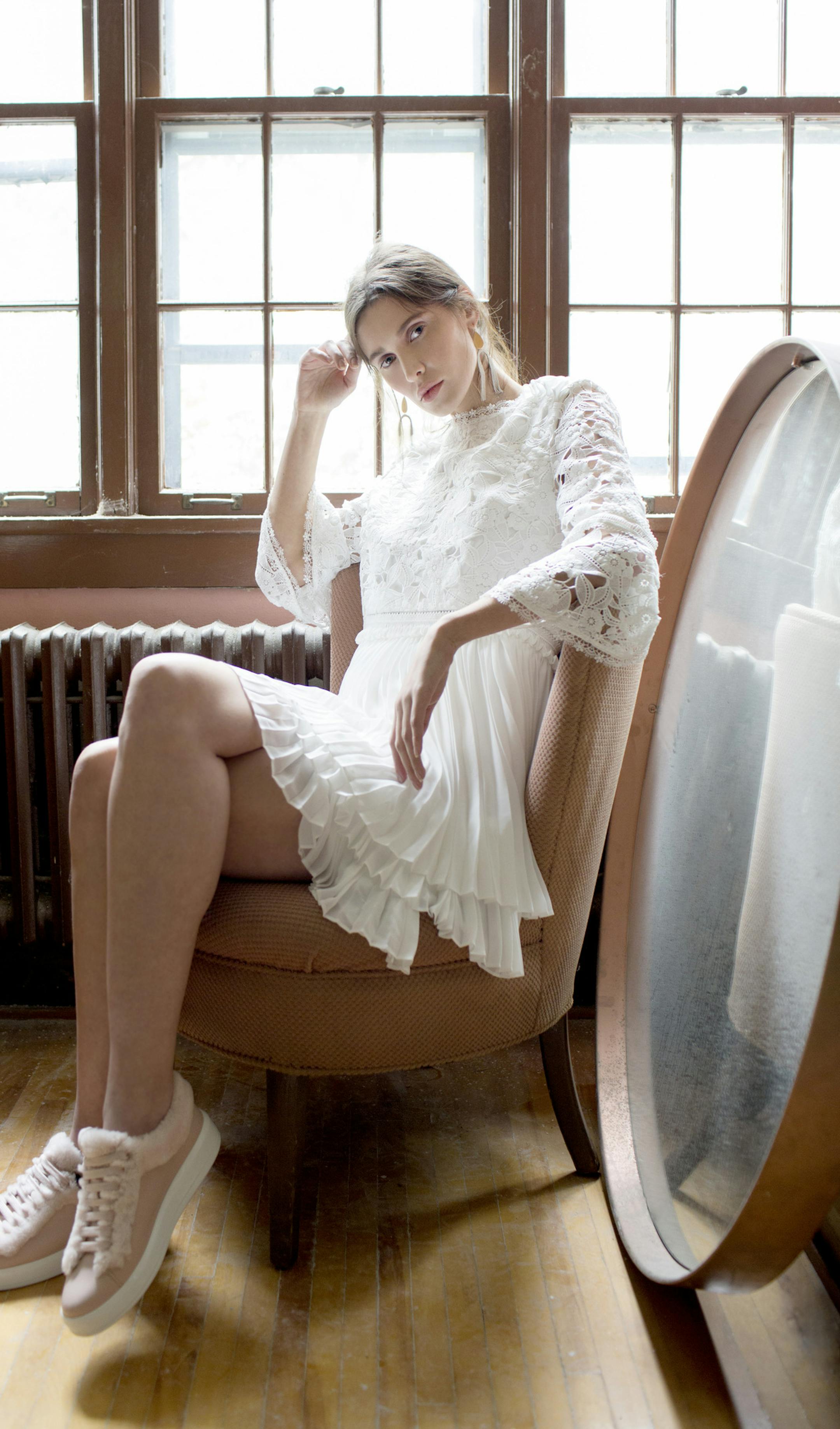Picture Perfect: Finding refinement in a rustic remodel Dressing Room Ted Baker Dress (white) $260 nordstromrack.com
Serefina earrings $48 nordstrom.com
Prada shoes $458 farfetch.com Photographer: Joel Larson
Creative Director and Stylist: Barbara Schmidt, studiobstyle
Hair and Makeup Artist: Andrea Holton
Model Julianne Steege, Ignite Models