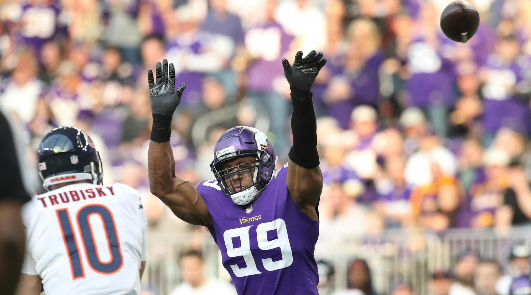 at U.S. Bank Stadium Sunday December 31, 2017 in Minneapolis, MN.