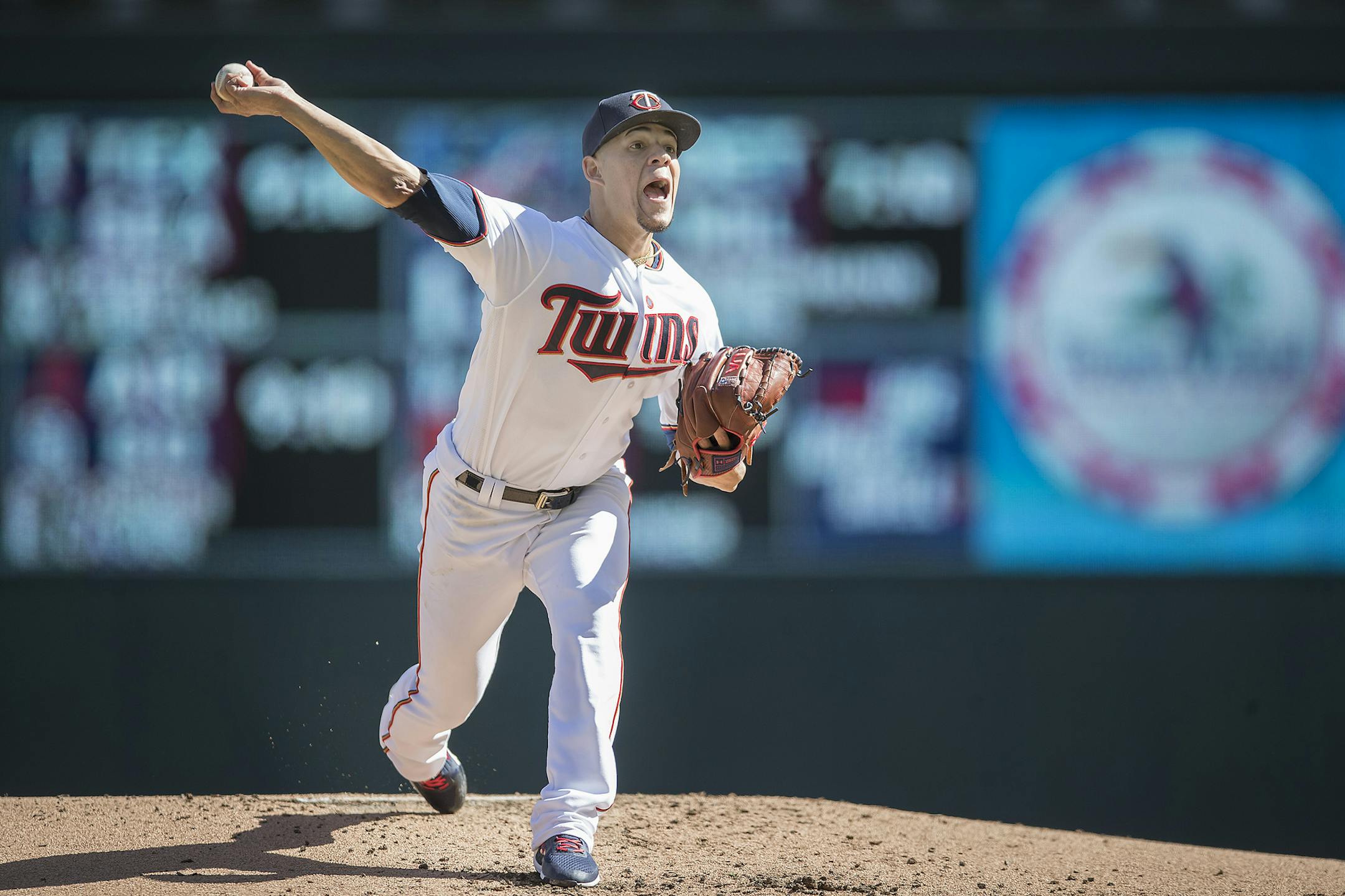 Twins starting pitcher Jose Berrios took to the mound during the second inning as the Twins took on the Chicago White Sox in the first game of a doubleheader, Friday, September 28, 2018 in Minneapolis, MN. ] ELIZABETH FLORES ï liz.flores@startribune.com