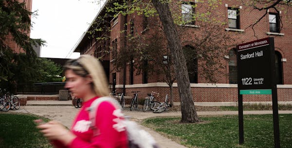 The alleged rape at knifepoint at Sanford Hall has set the dorm community at the U of M on edge.] Richard Tsong-Taatarii/rtsong-taatarii@startribune.c