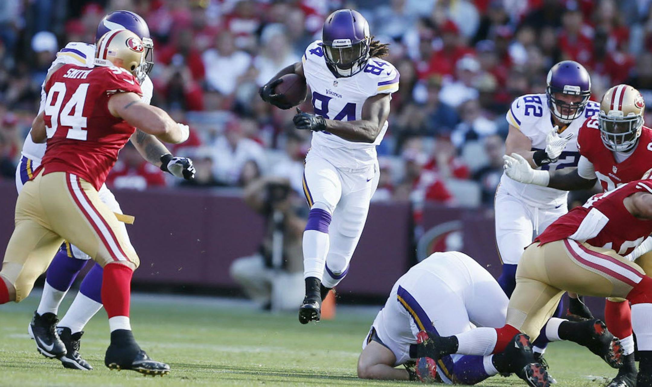 Minnesota's Cordarrelle Patterson picks up 4 yards in the first quarter against the San Francisco 49ers.