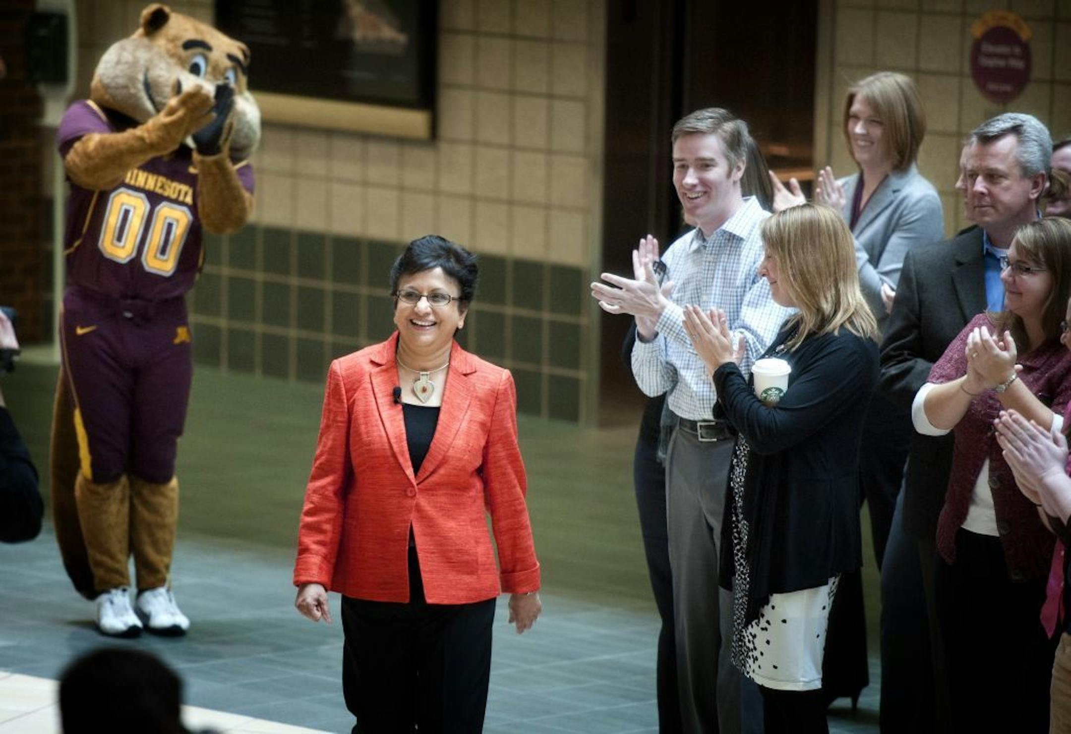 Srilata Zaheer was introduced to hundreds of faculty, students and business leaders as the new dean of the University of Minnesota's Carlson School of Management on Thursday morning at the school in Minneapolis.