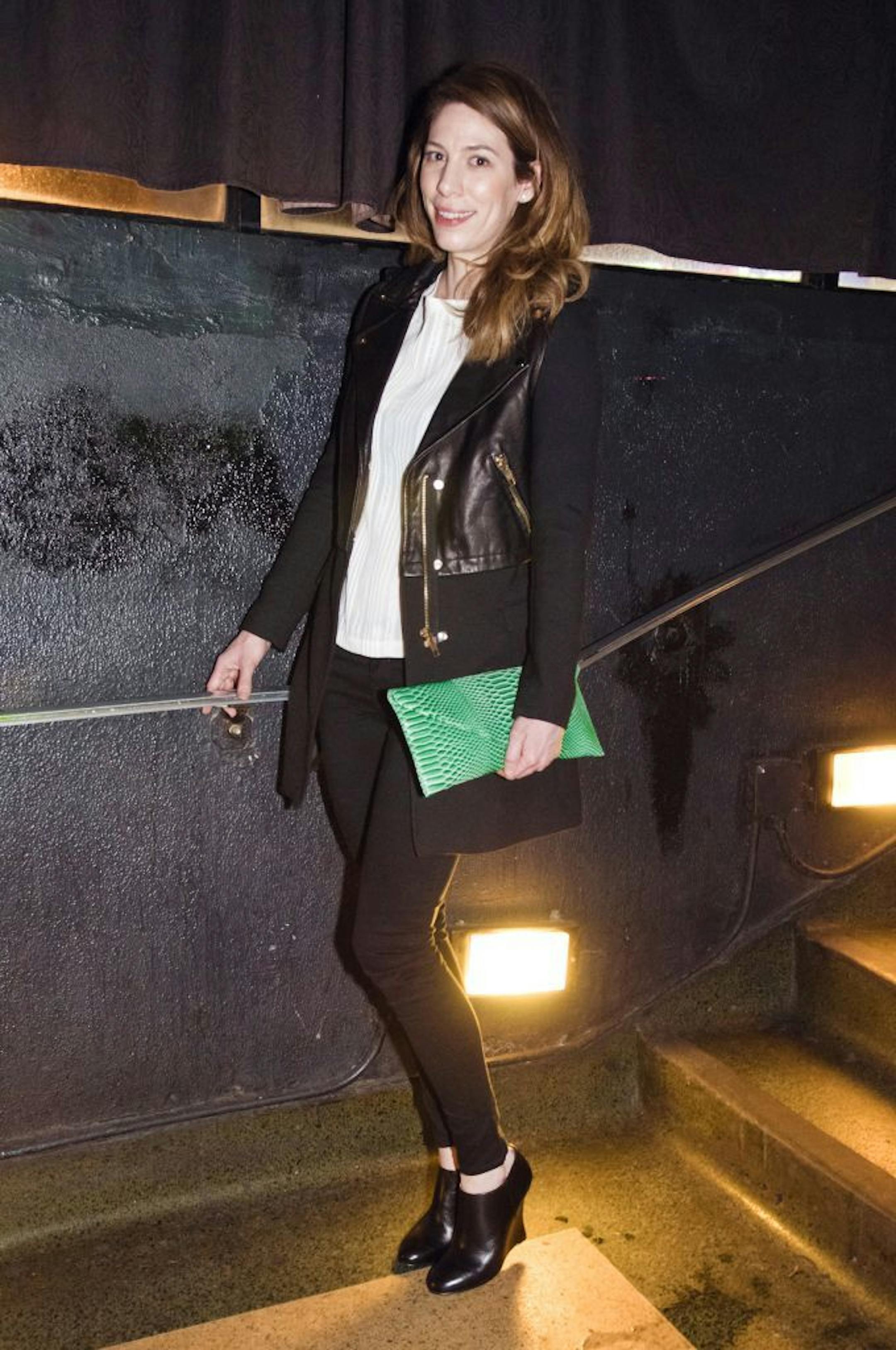 Style022813.bar Stacy Burger