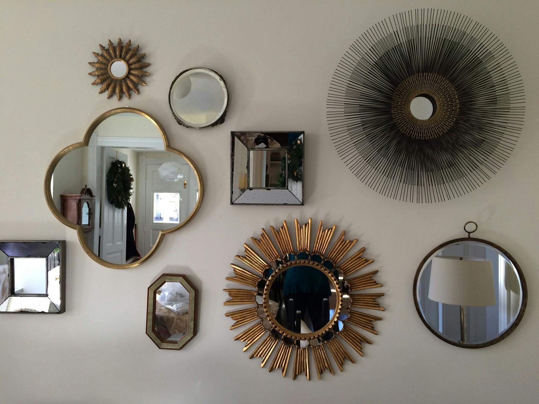 Holiday, mirror wall, Victorian room