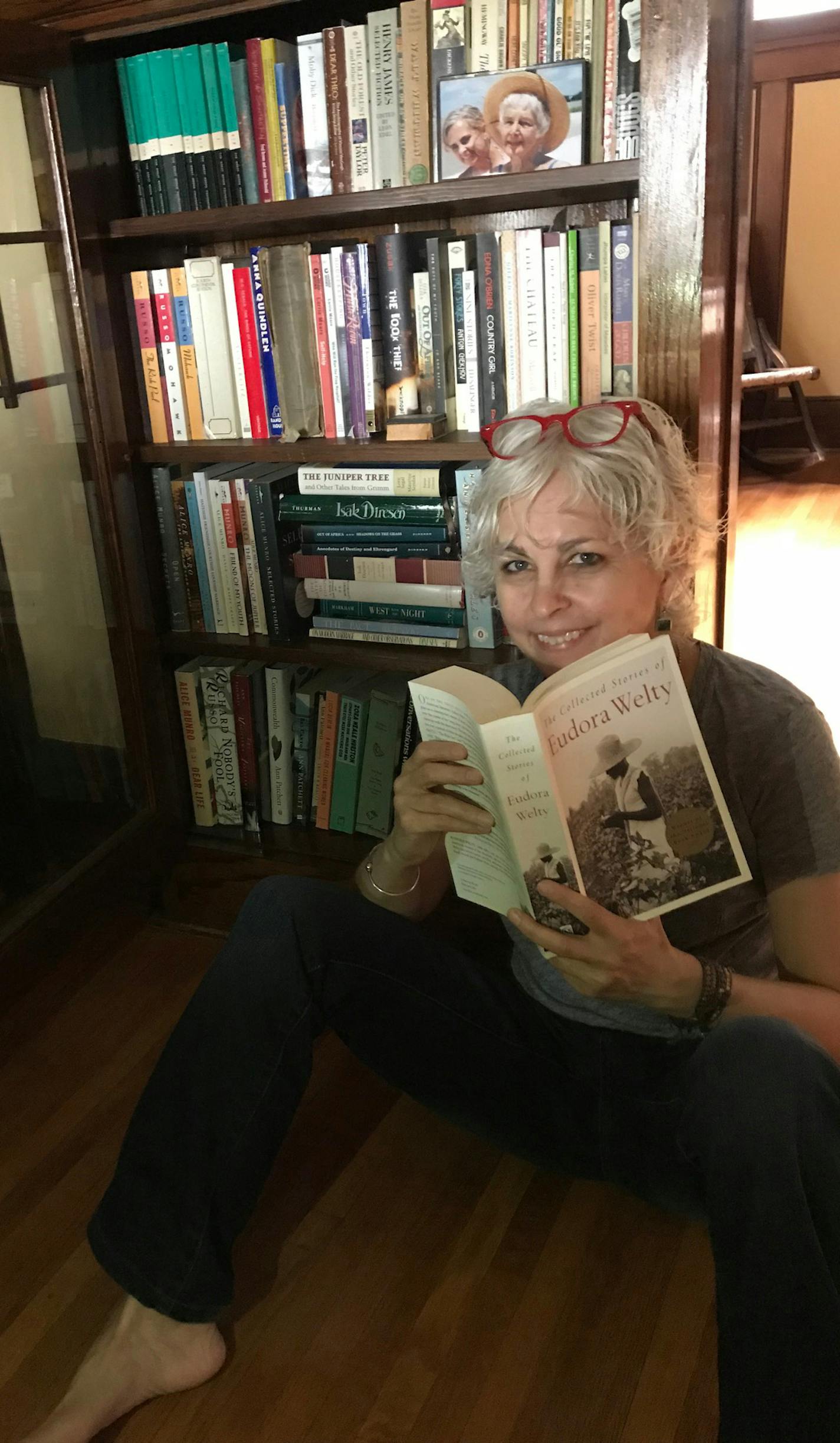 Kate DiCamillo and one of her many bookcases. ORG XMIT: MIN1907231555134424