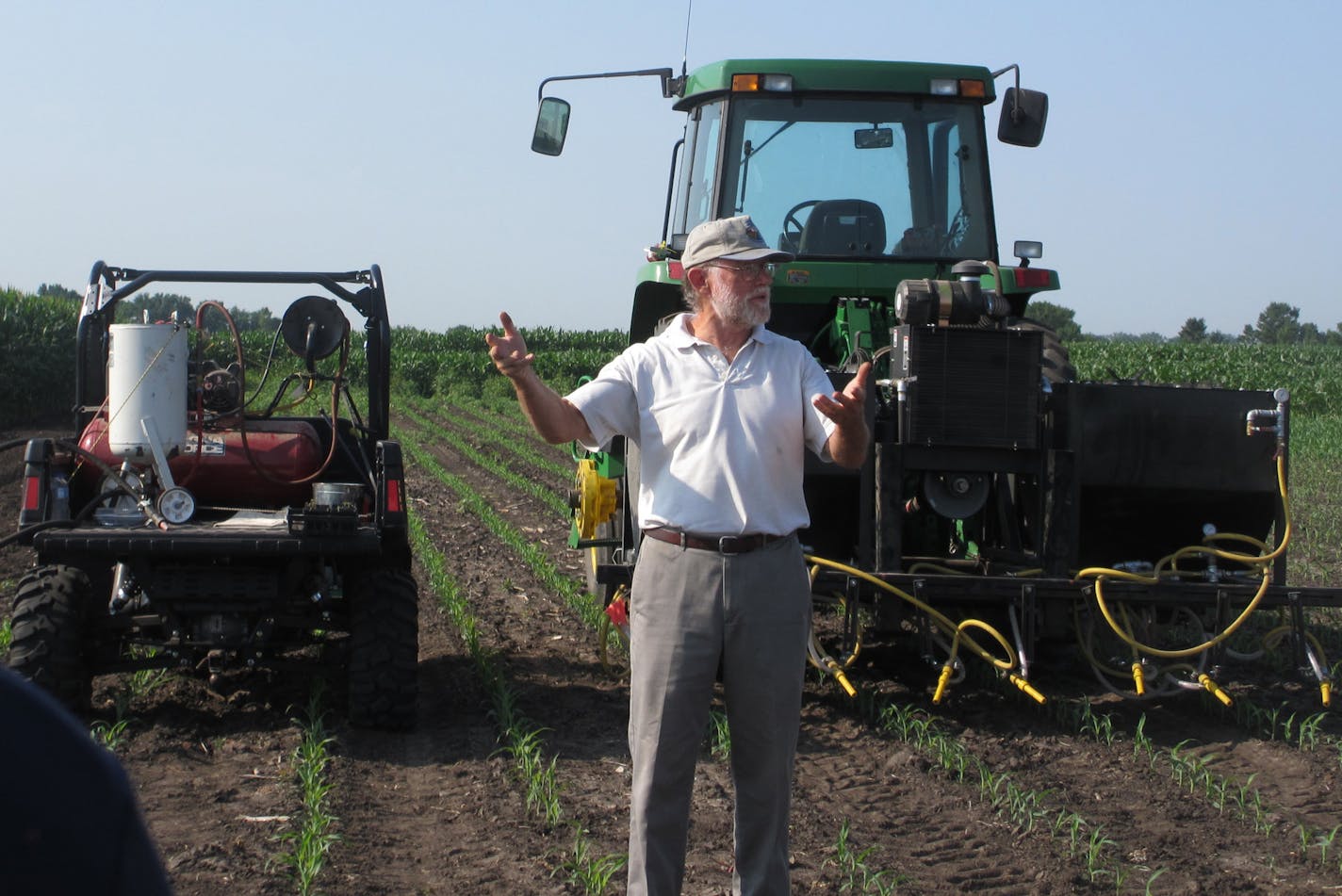 Photo Caption for #1: Frank Forcella, research agronomist for USDA-ARS Soils Lab in Morris, Minn. Photo Credit: Dean Peterson, U.S. Department of Agriculture - Agriculture Research Service, Morris, Minn.