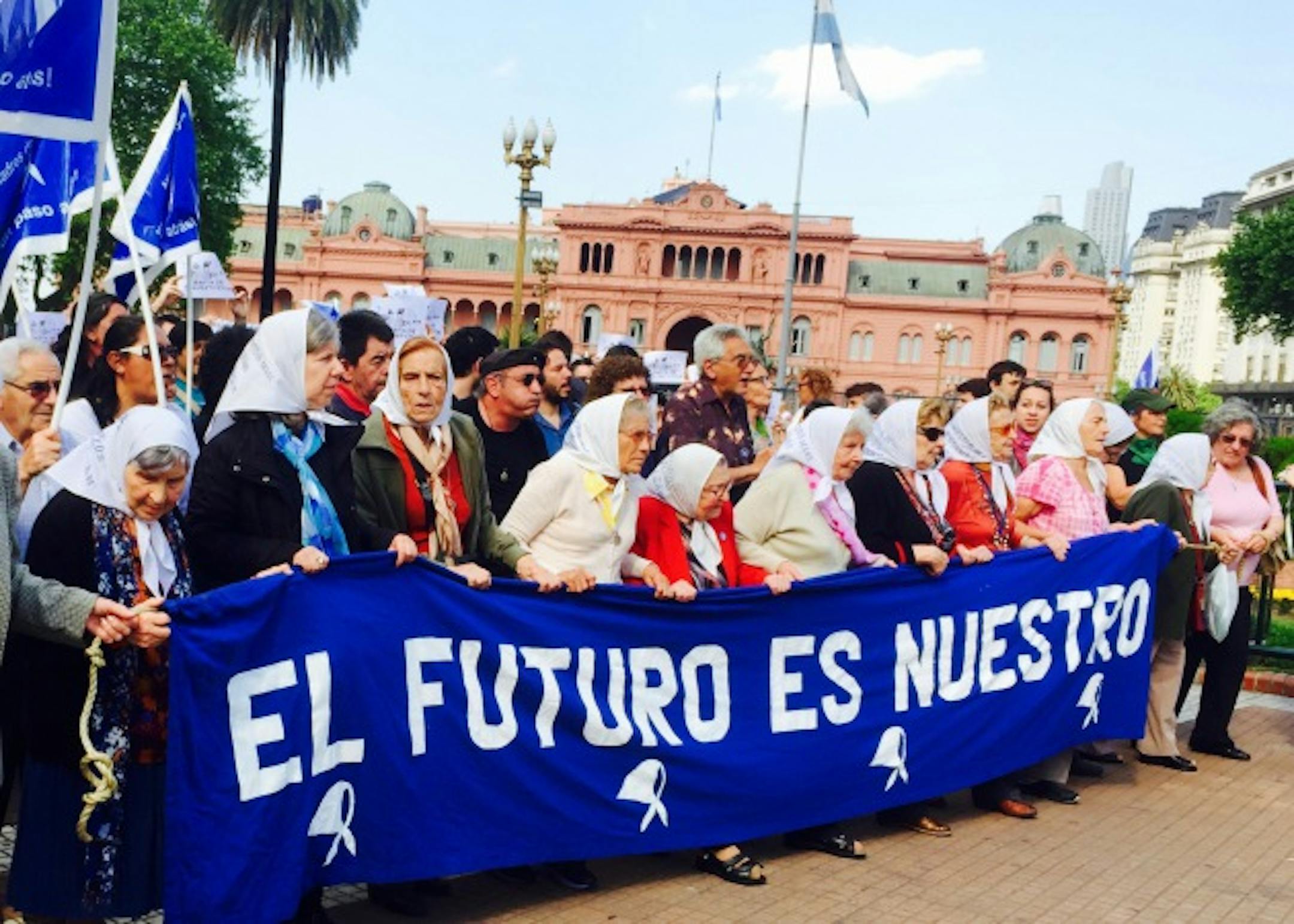 "Mothers of the Plaza de Mayo." Photo: Daniel Bergerson.