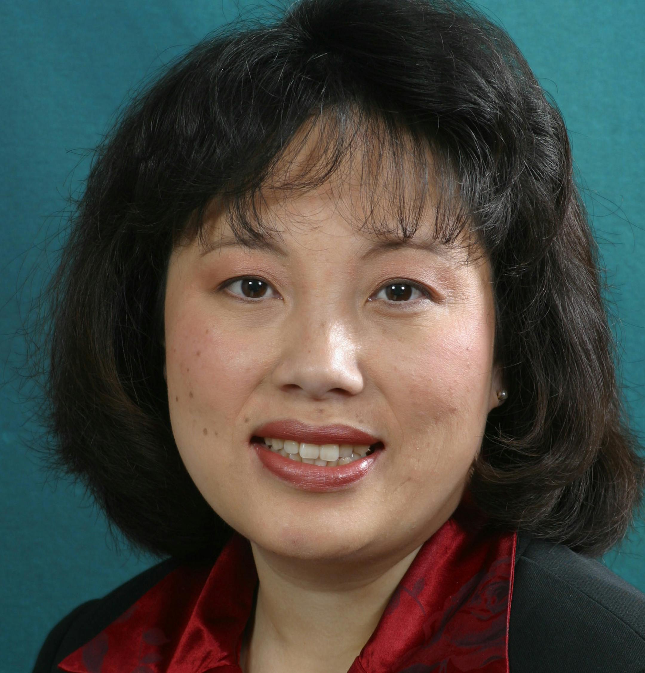 VG14883;Kazoua Kong-Thao; St. Paul School board member; DFL/Democrat; St. Paul; 2003 ORG XMIT: MIN2013083114432908