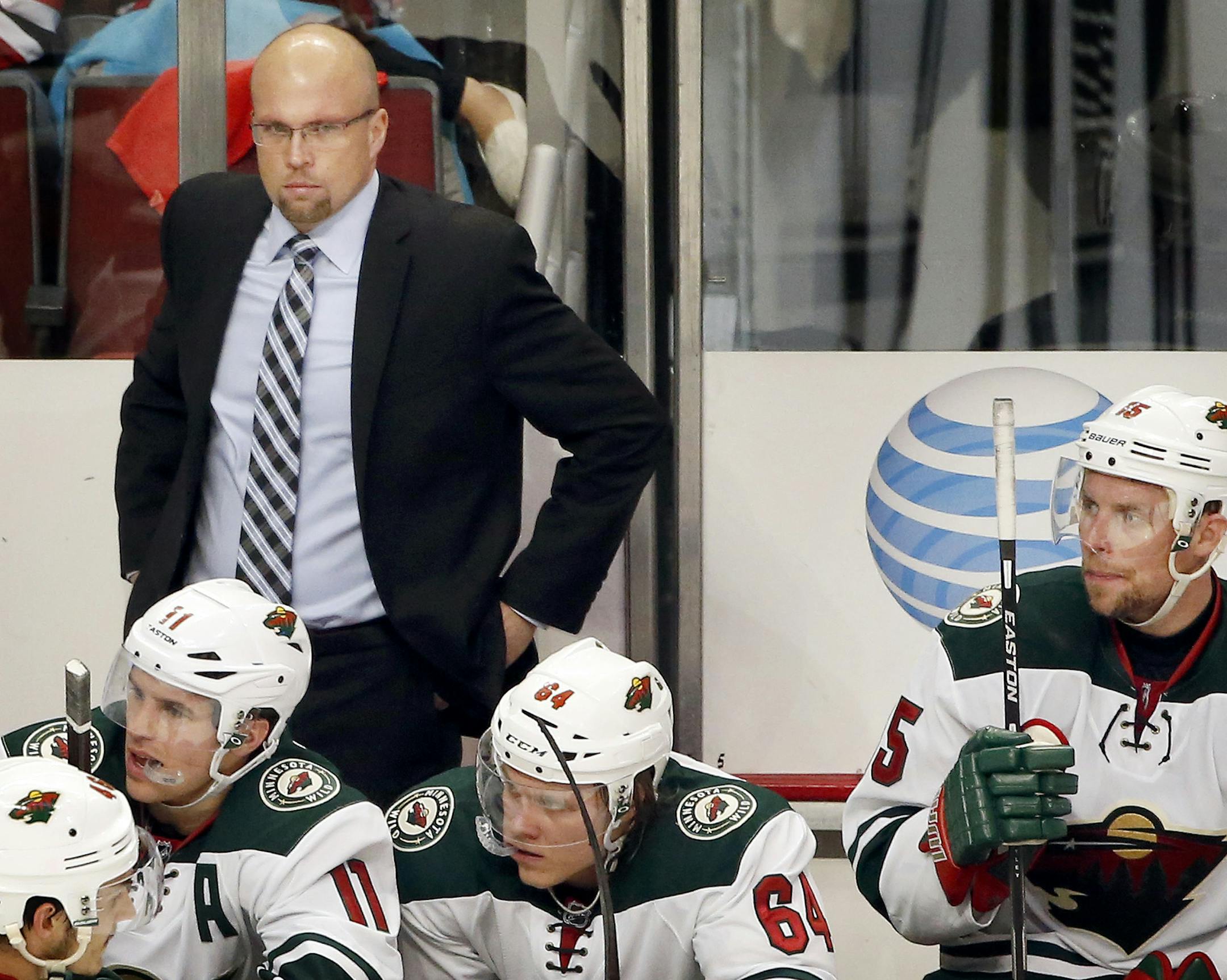 Minnesota Wild coach Mike Yeo in the second period. ] CARLOS GONZALEZ cgonzalez@startribune.com - May 2, 2014, Chicago, Illinois, United Center, NHL, Minnesota Wild vs. Chicago Blackhawks, Stanley Cup Playoffs Round 2, Game 1