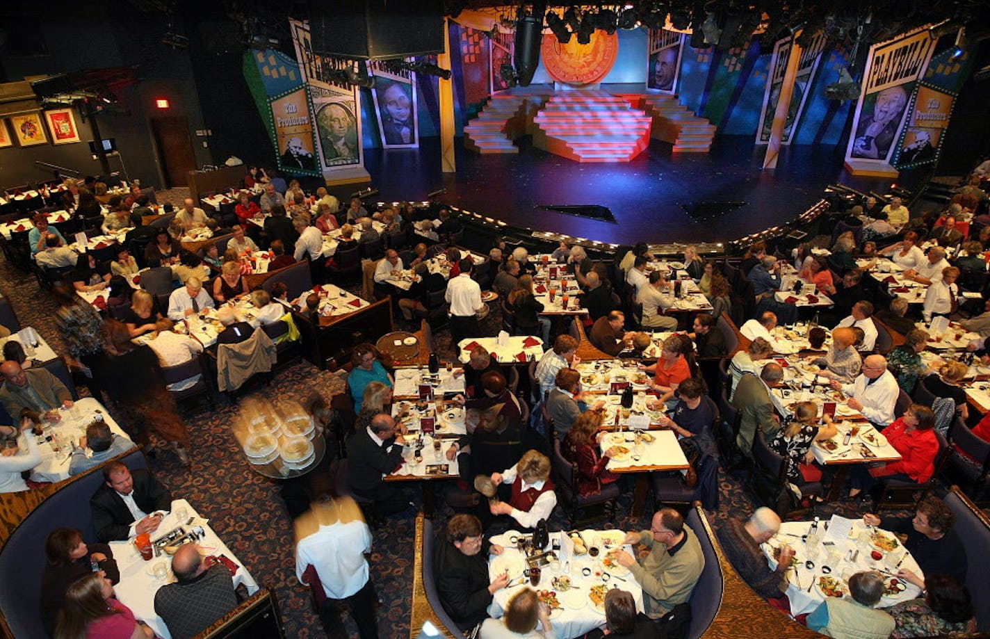 The main room in Chanhassen Dinner Theatre. The complex includes three stages in all. (Star Tribune photo by Tom Wallace, twallace@startribune.com)