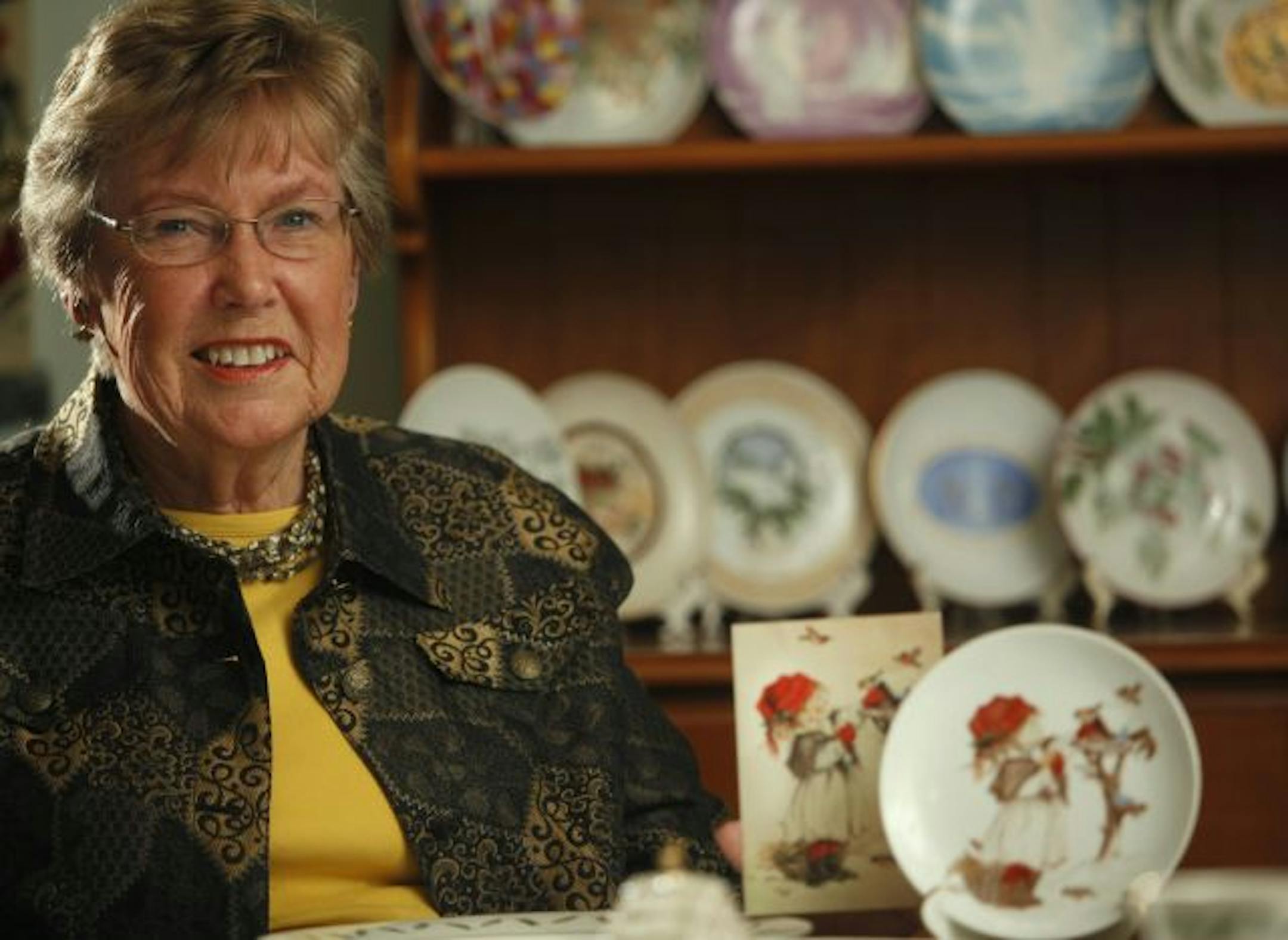 Marlyn Ingman with her favorite plate.