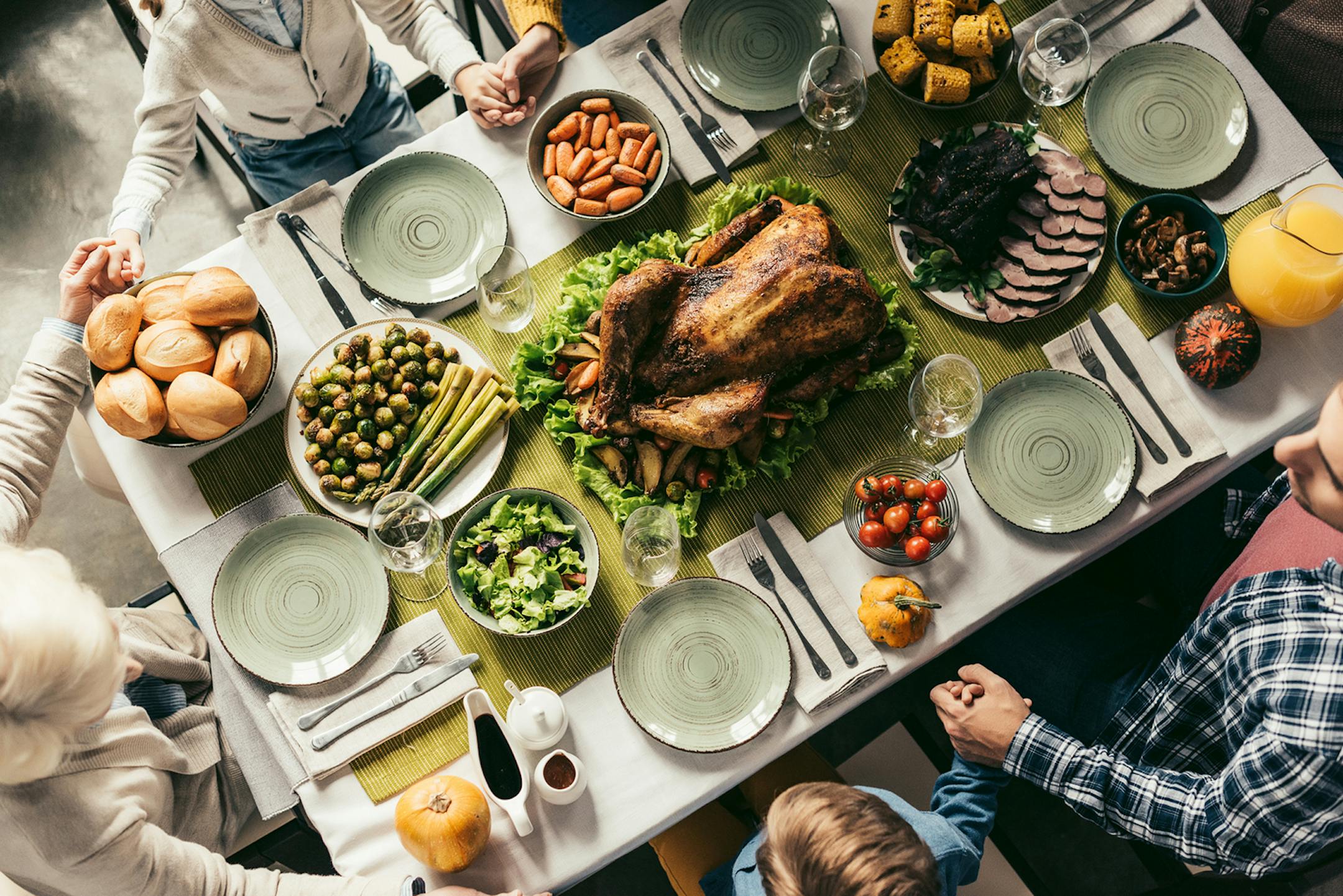 A new national survey by the Ohio State University Wexner Medical Center shows many Americans plan on attending large holiday gatherings despite spiking COVID-19 cases and hospitalizations. (Dreamstime/TNS) ORG XMIT: 1826451