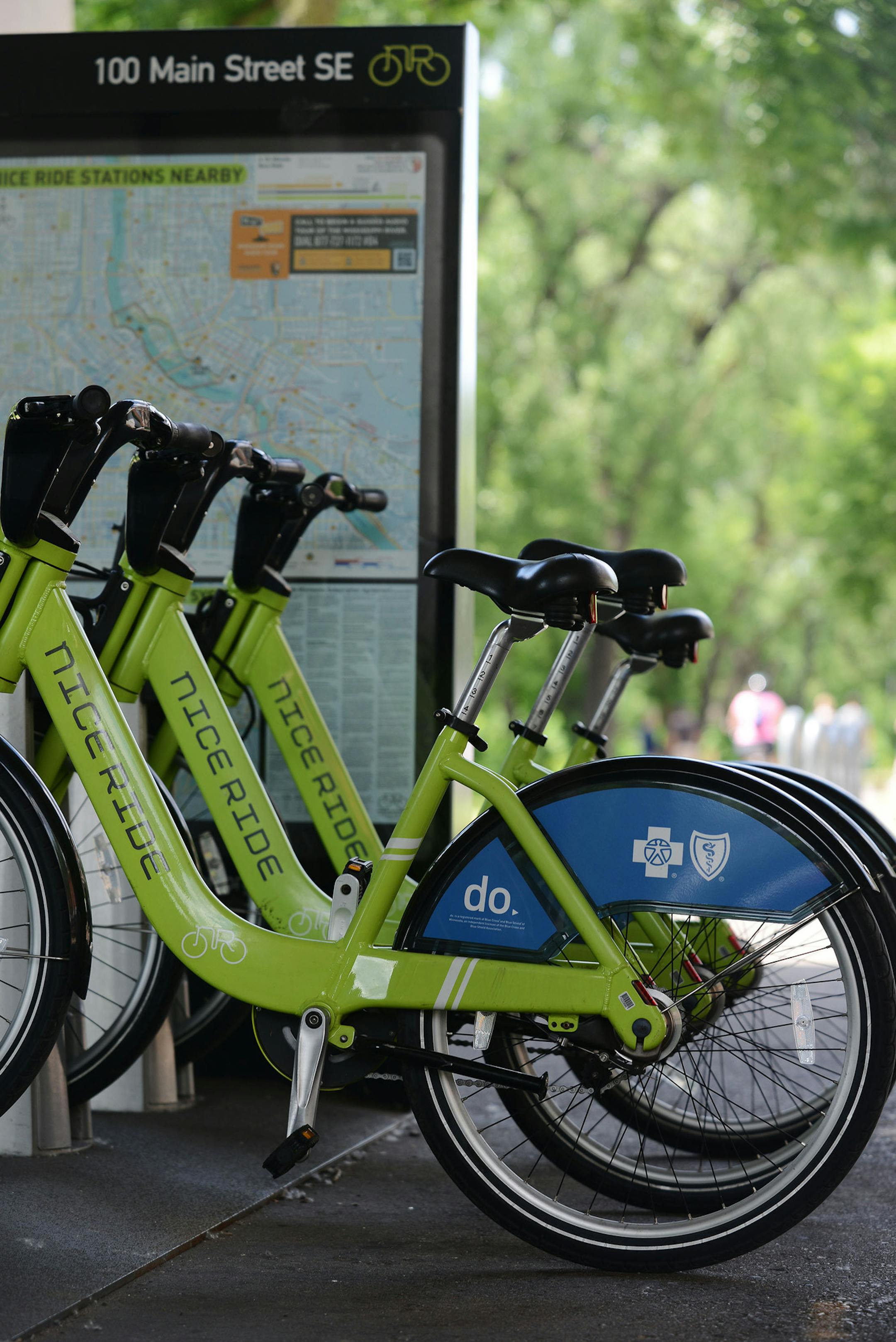 Bikes sat on SE Main St near St. Anthony Main in Minneapolis, Minn., on Saturday June 27, 2015. ] RACHEL WOOLF ∑ rachel.woolf@startribune.com