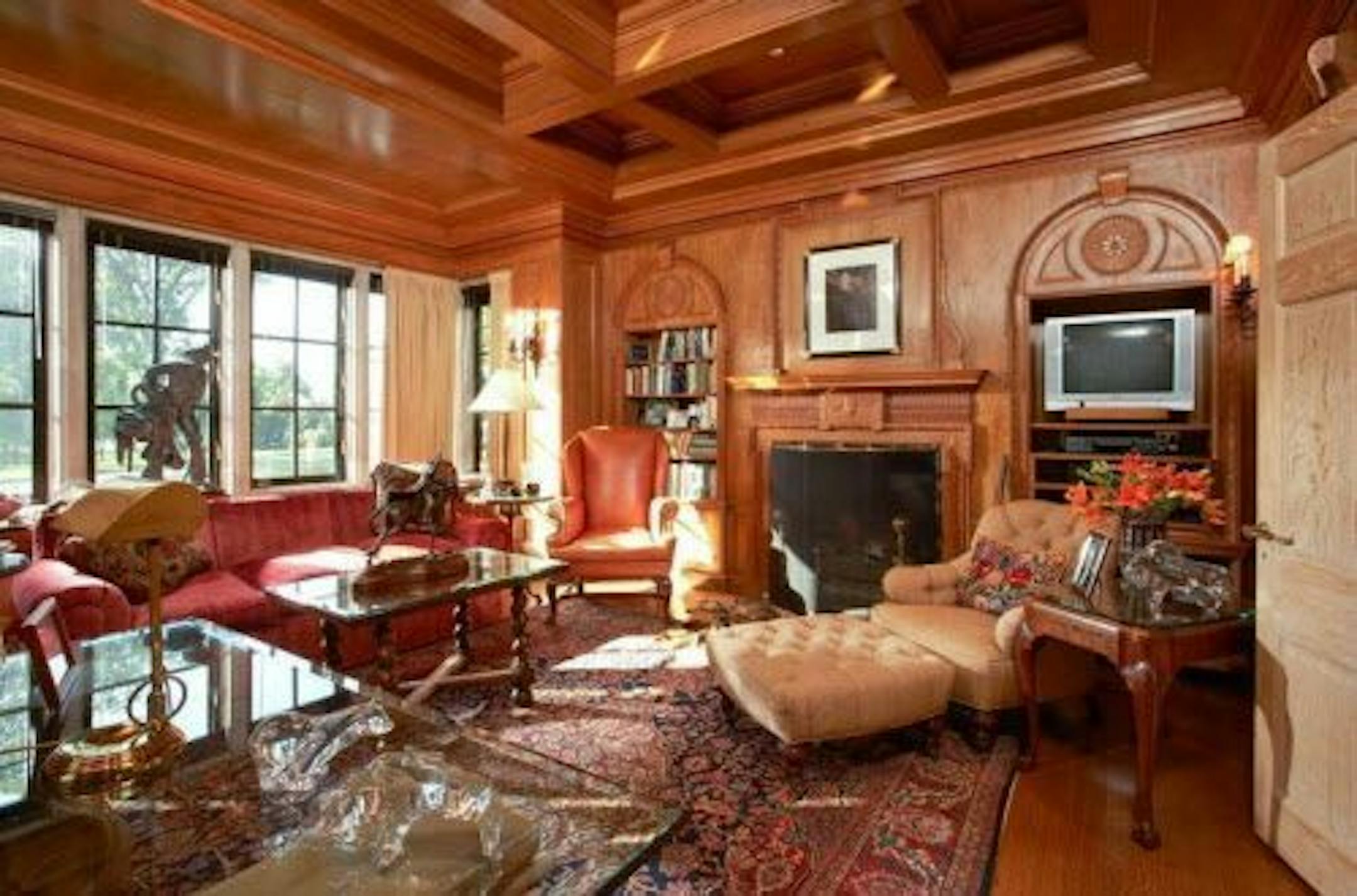 Original woodwork in a sitting room.