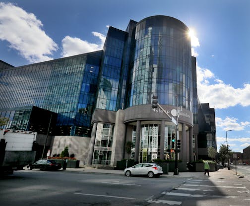 Sleep Number headquarters in downtown Minneapolis. (DAVID JOLES)