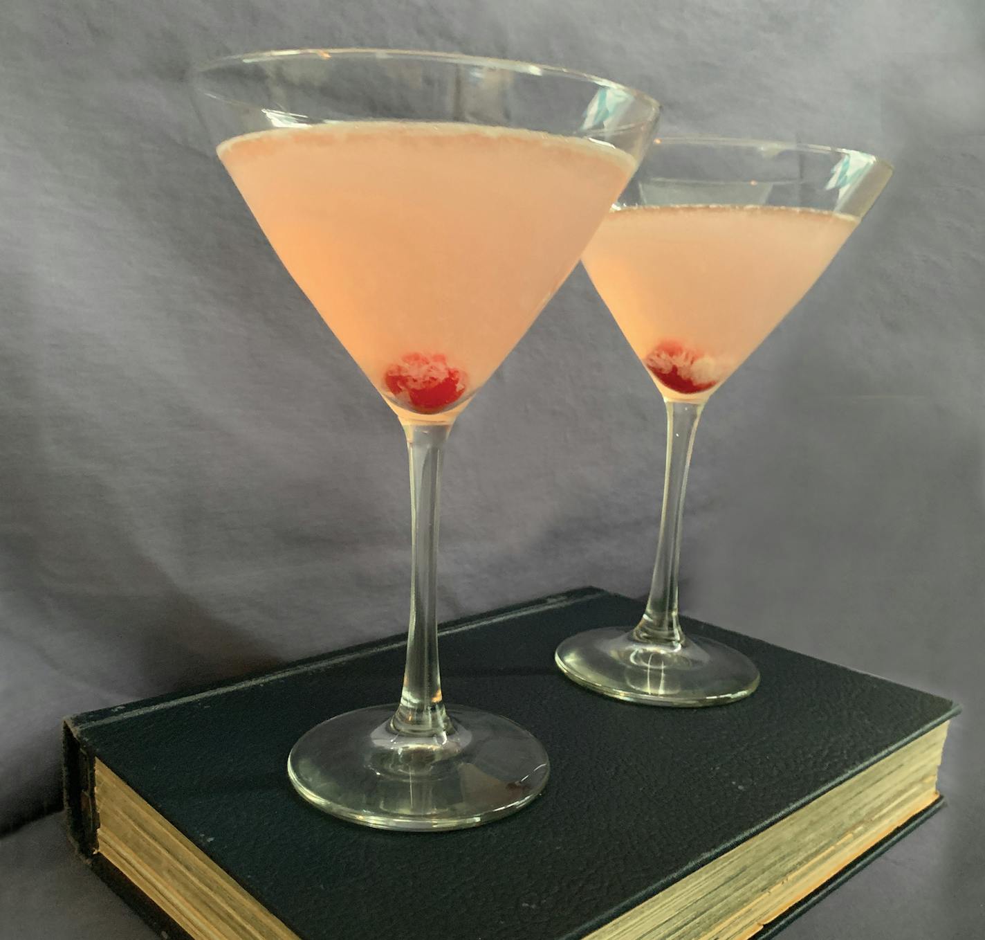 The Newt Saliva cocktail from "The Unofficial Hocus Pocus Cookbook" by Bridget Thoreson (Ulysses, 2021) Provided photo