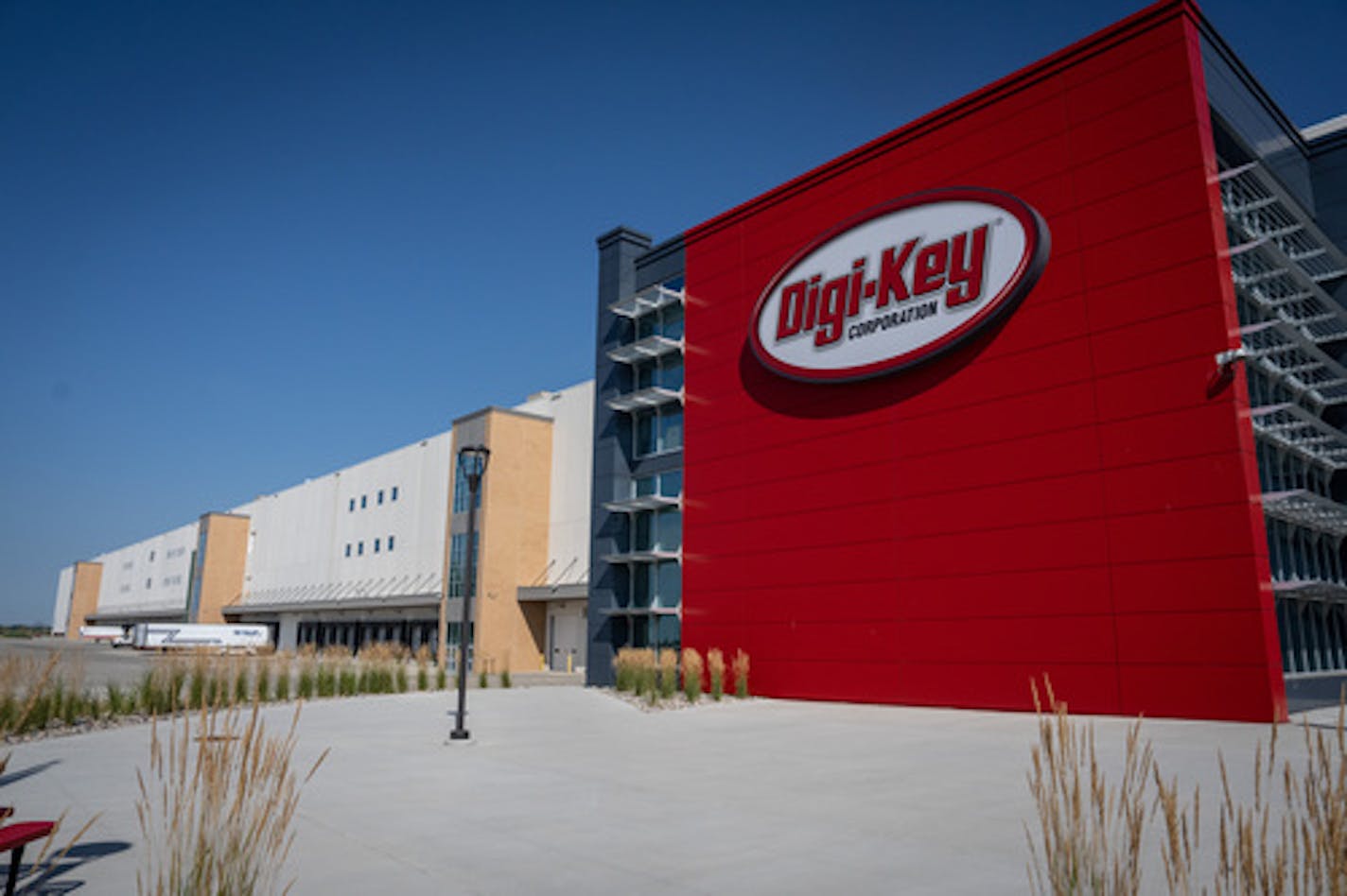 Digi-Key held a grand opening for its Product Distribution Center Expansion project (a 2.2 million square foot and $400 million project that began in 2017) on Wednesday, Aug. 17, 2022 in Thief River Falls, Minn. ] RENEE JONES SCHNEIDER • renee.jones@startribune.com