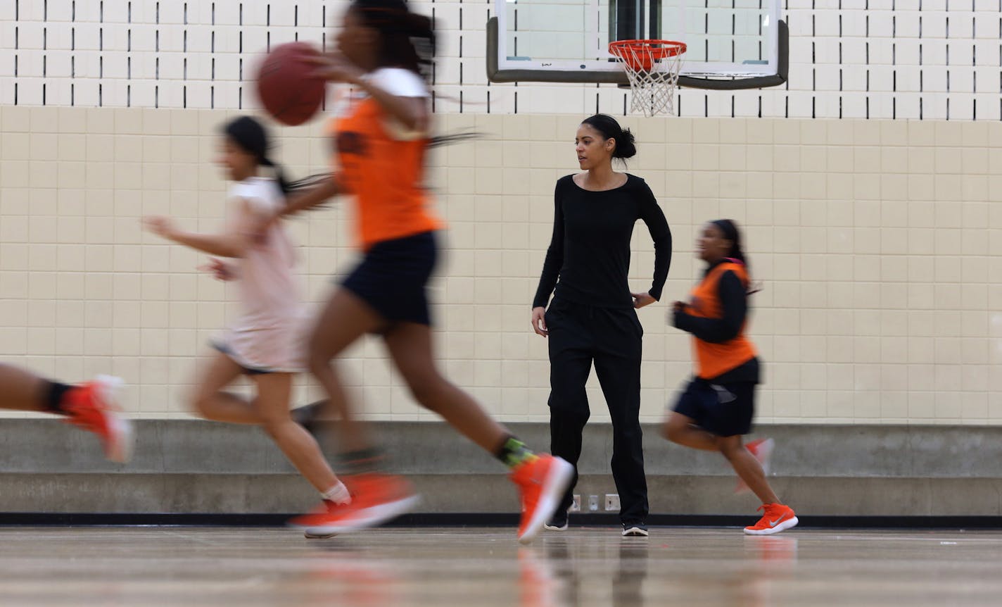 Kiara Buford head coach of the basketball team watched her team practice at Cooper High School Tuesday Feb 27, 2018 in New Hope, MN.] JERRY HOLT &#xef; jerry.holt@startribune.com