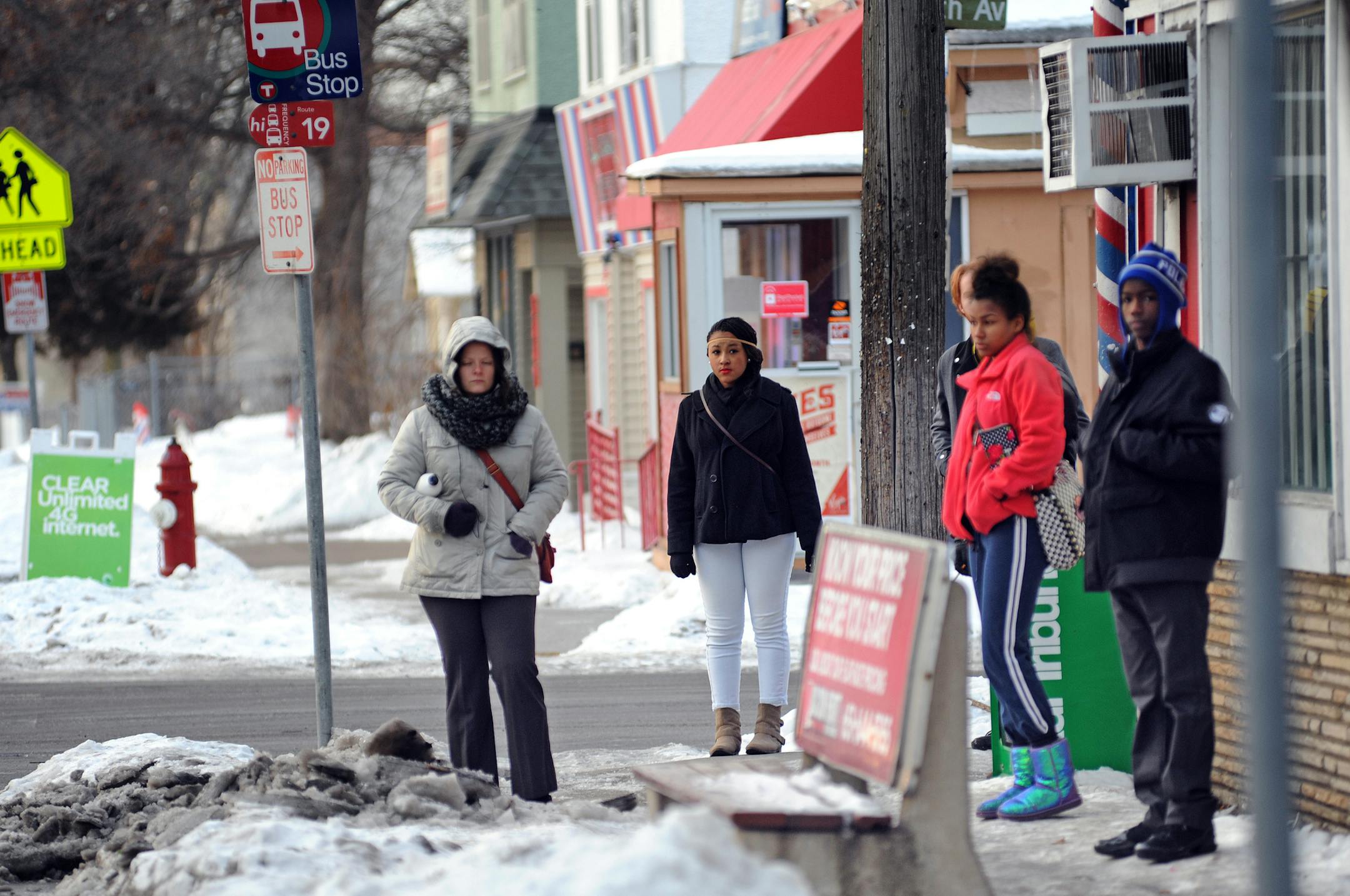 The safety of Minneapolis schools students using Metro Transit busing has been called into question because of a recent spate of violence at bus stops on the north side of Minneapolis. These students were waiting for a Metro bus on Penn Ave N. ] Richard.Sennott@startribune.com Richard Sennott/Star Tribune. , Minneapolis Minn. Thursday 2/22/13) ** (cq)