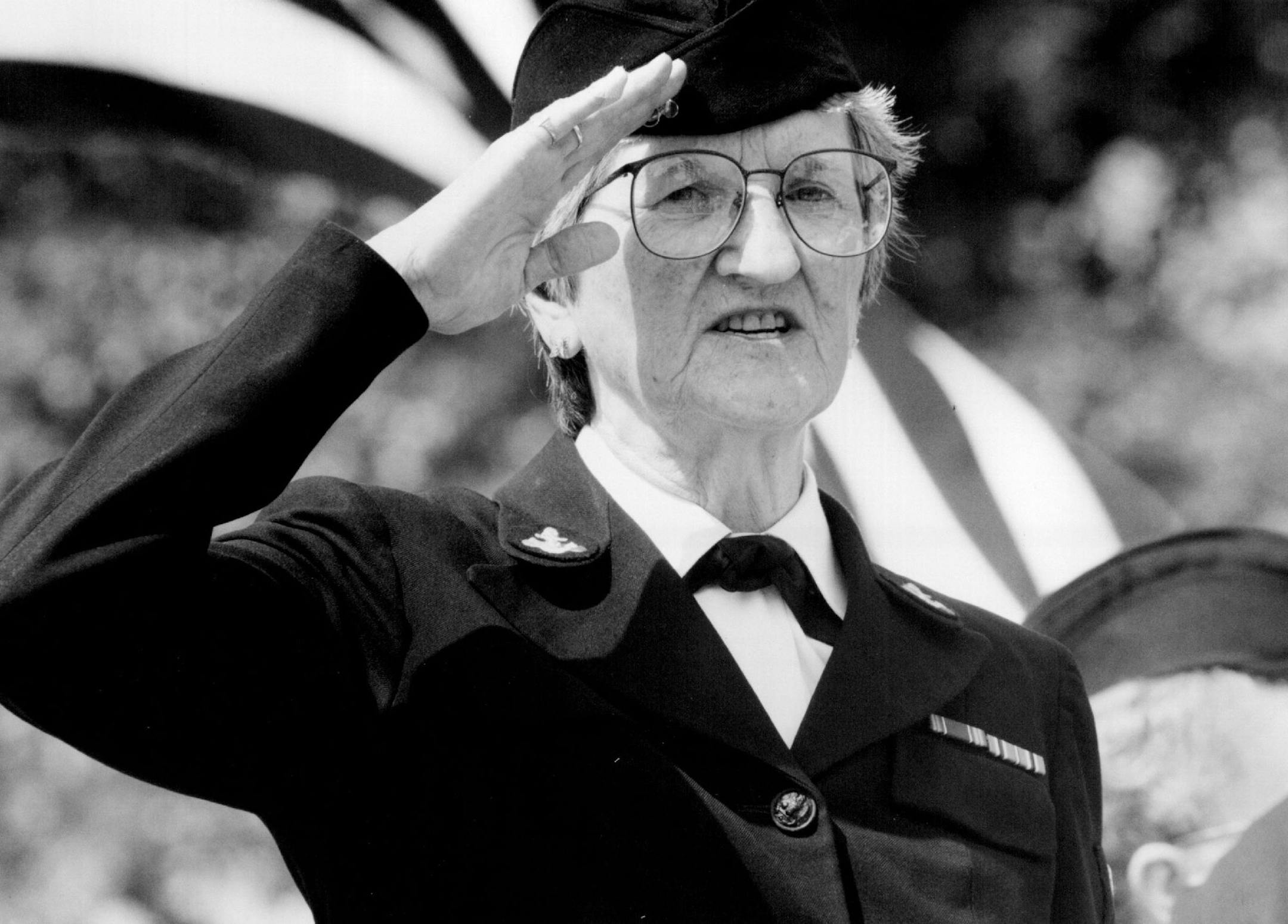 July 31, 1994 Memorials honor Navy servicewomen - The dedication of a monument and bench Saturday at Fort Snelling National Cemetery hon&#xc2;&#xad;ored all women who have served in the Navy since World War I. _Memorial coordinator B.J. Gersey saluted local Navy service- women who attended the dedi&#xc2;&#xad;cation ceremony. The monument and the bench were funded by members of the 10,000 Lakes Unit #037 of Waves National and a grant from American Le&#xc2;&#xad;gion Post 43 of Faribault, Minn. J