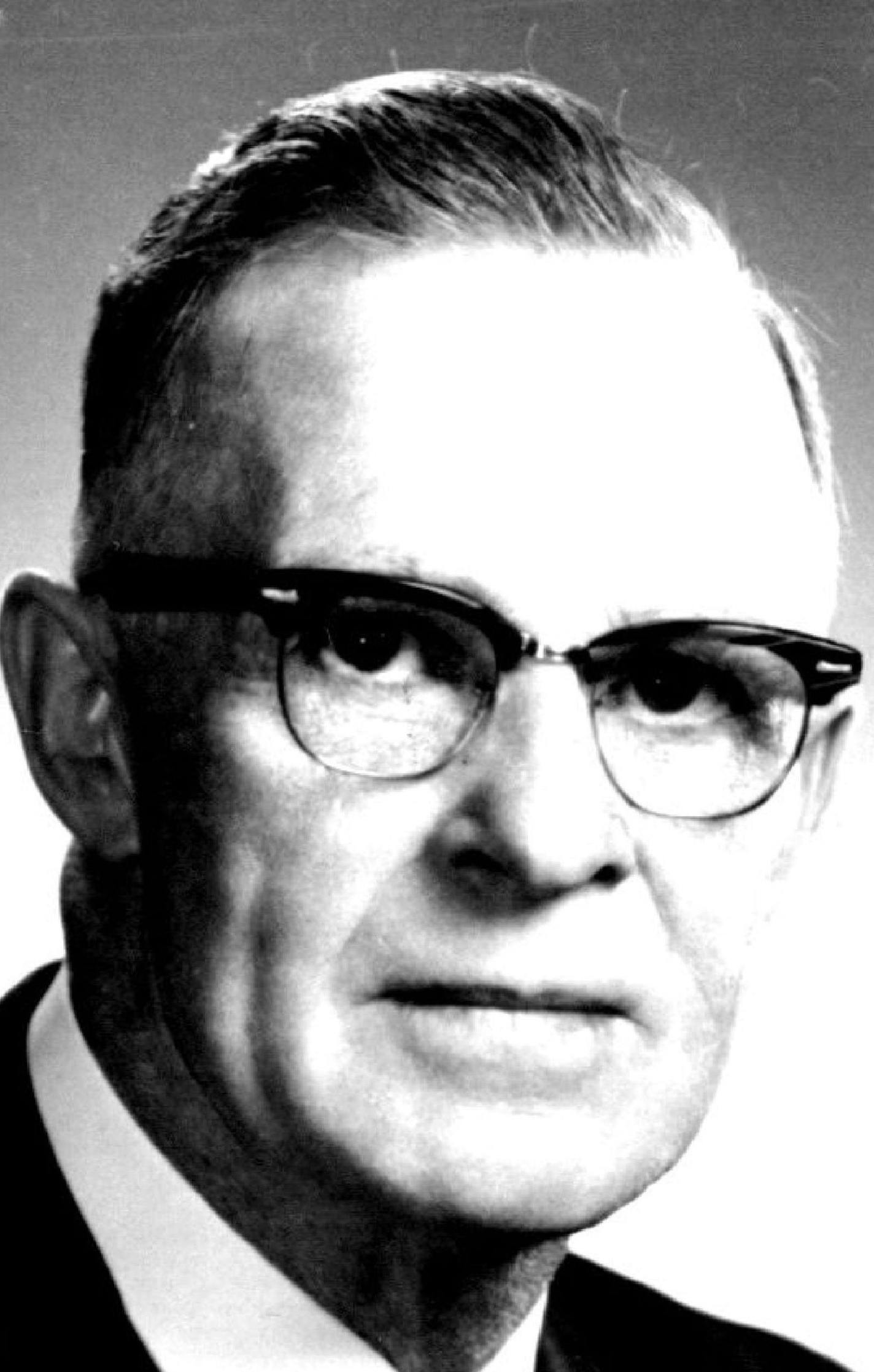 November 6, 1965 Charter Member -- Hamline University's - Hall of Fame Joe Hutton, Former Hamline Basketball Coach. ORG XMIT: MIN2016063019451344