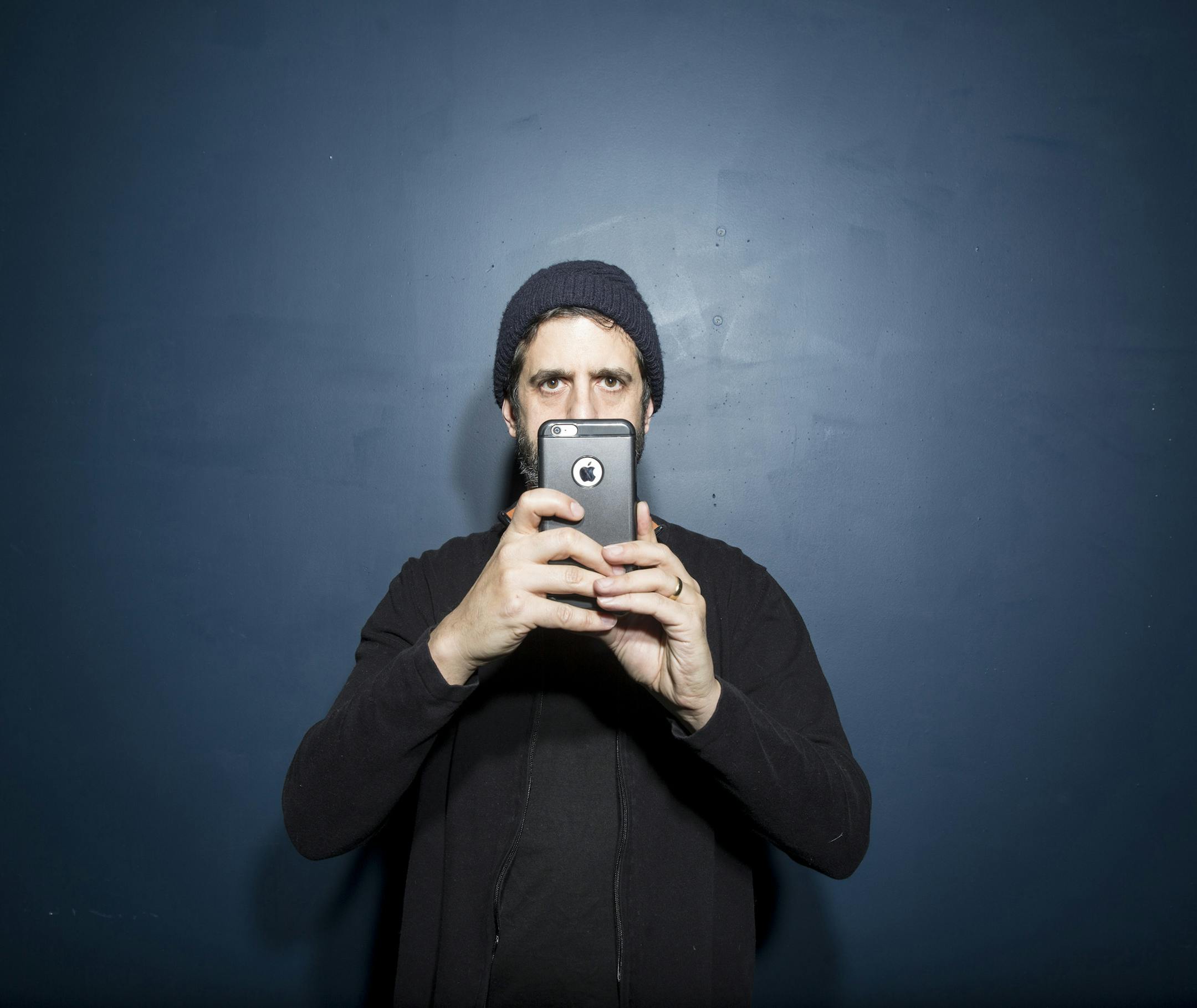 Alec Soth, a Minnesota artist, in St. Paul, Minn., Feb. 24, 2015. In a conceptual online pop-up store called Intangibles, created by the Walker Art Center, Soth will be selling inexpensive photographs via Snapchat that disappear moments after they arrive. (Jenn Ackerman/The New York Times) ORG XMIT: XNYT33