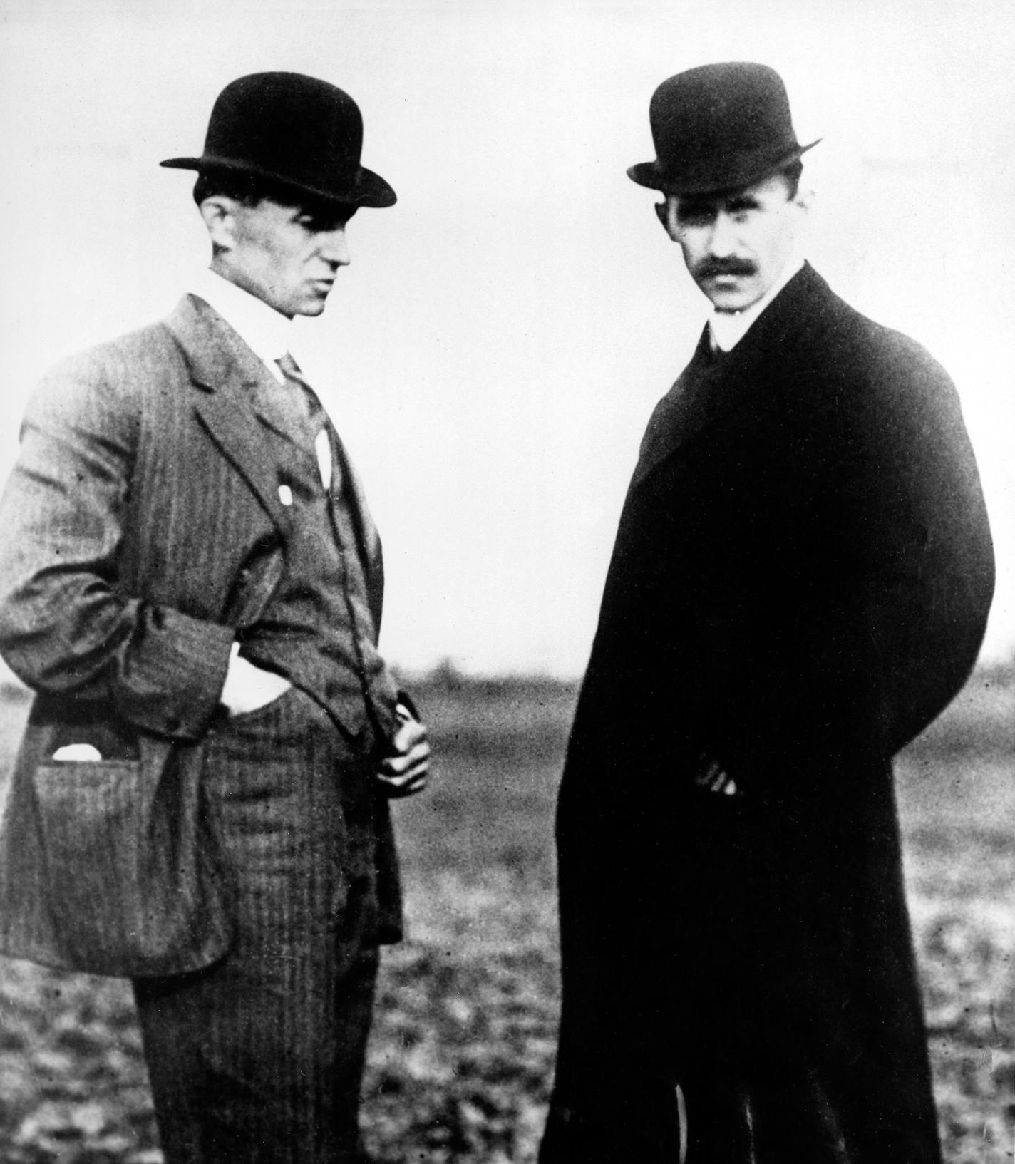 Wilbur Wright, left, and Orville Wright ORG XMIT: APHS139