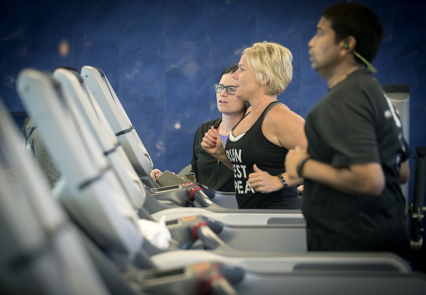 Program Manager and fitness trainer Kristin Larson worked one on one with employees at Allianz Life at their on-site fitness center, Tuesday, May 30, 2017 in Minneapolis, MN. ] ELIZABETH FLORES &#xef; liz.flores@startribune.com