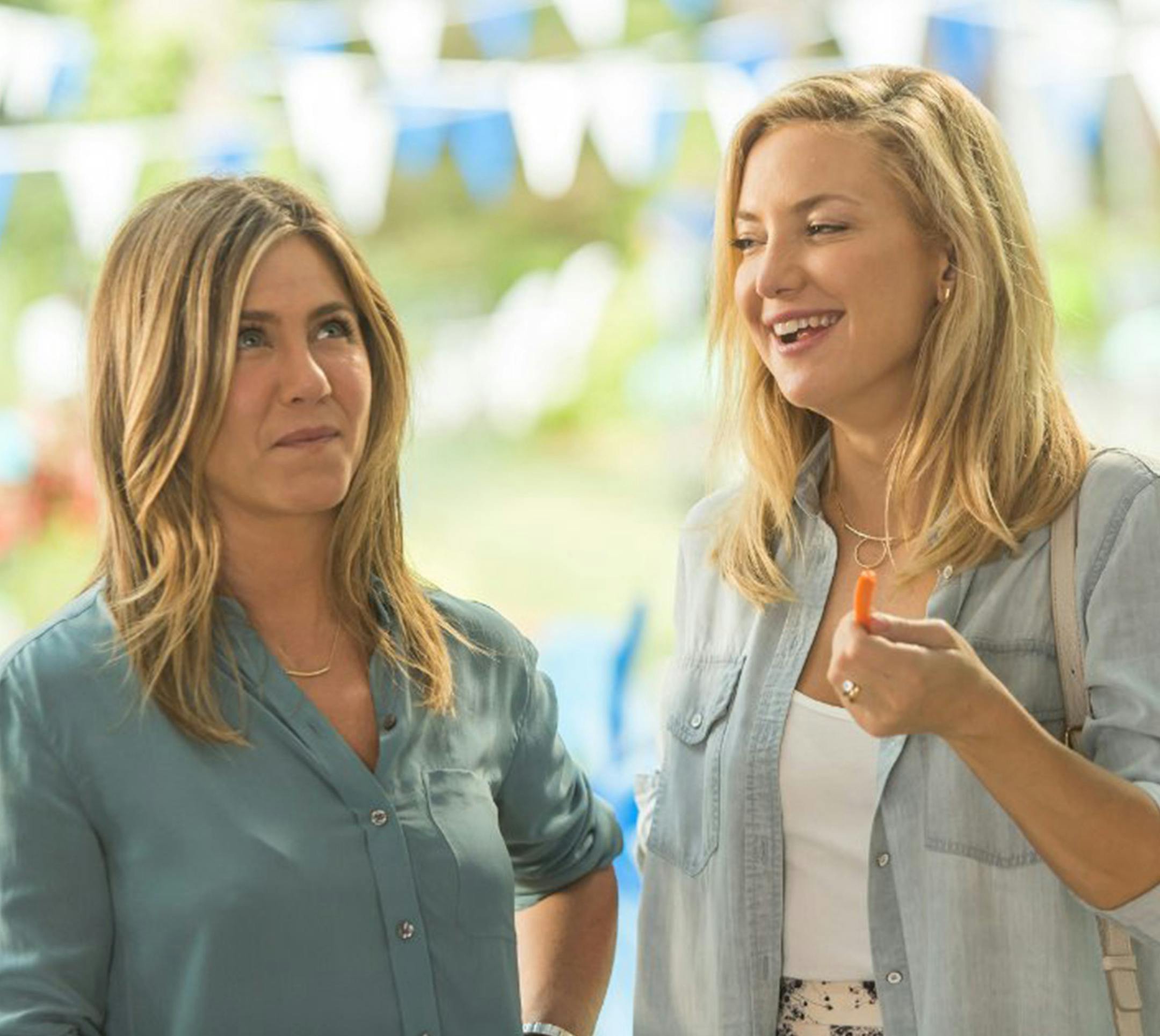 Jennifer Aniston and Kate Hudson in "Mother's Day." (Ron Batzdorff/Open Road Films) ORG XMIT: 1183716