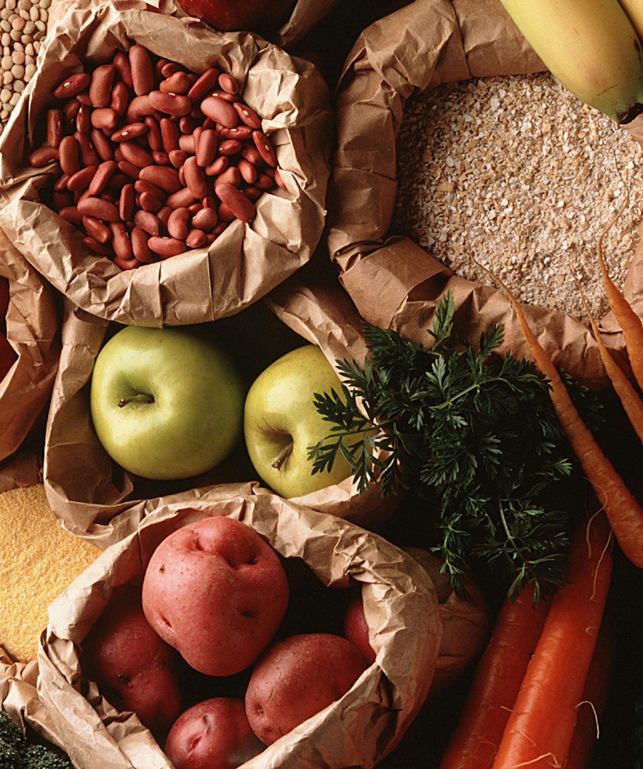 Menus that include a variety of fresh produce, dried beans and other legumes, and whole grains help ensure adequate amounts of fiber in the diet. CREDIT: Lifestyle Media Group