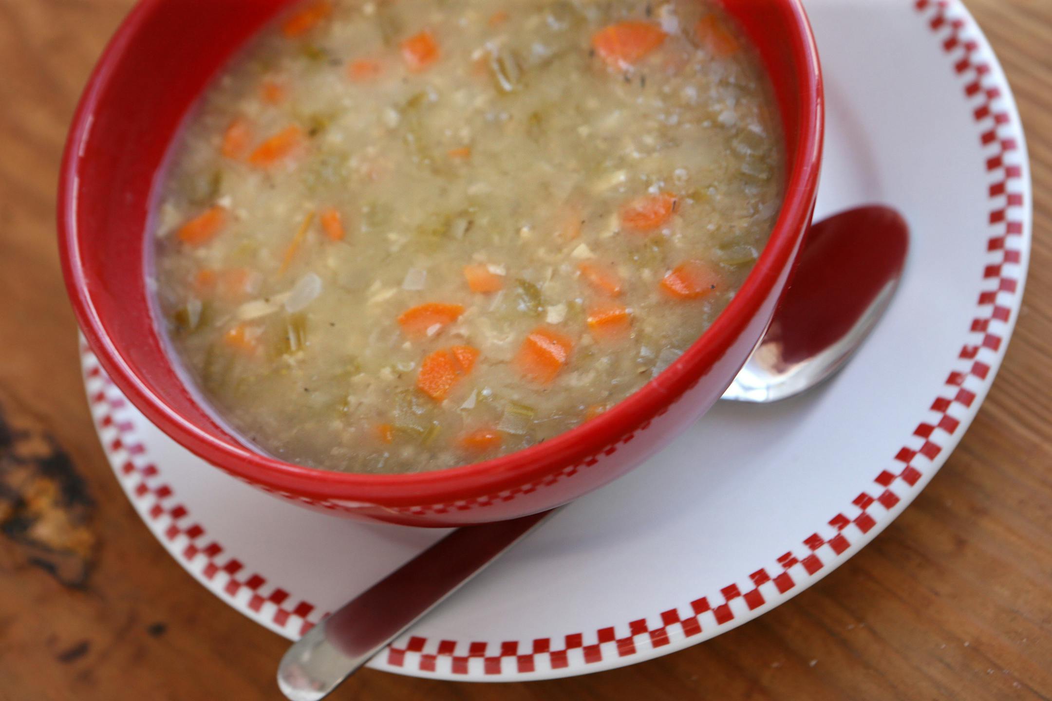 Crockpot Bean Stew. (Cristina Fletes-Boutte/St. Louis Post-Dispatch/TNS) ORG XMIT: 1164829