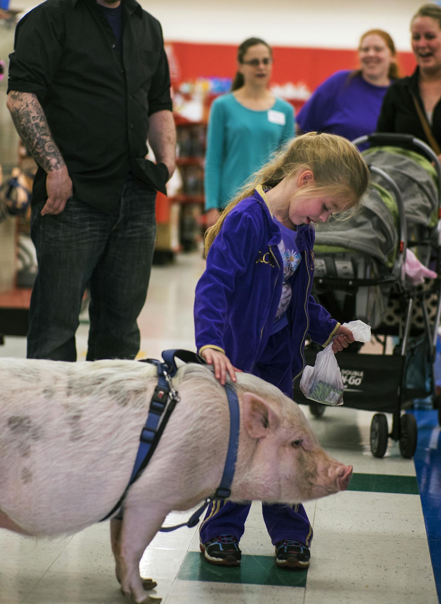 Izzy Goskey, 6, enjoyed meeting George.