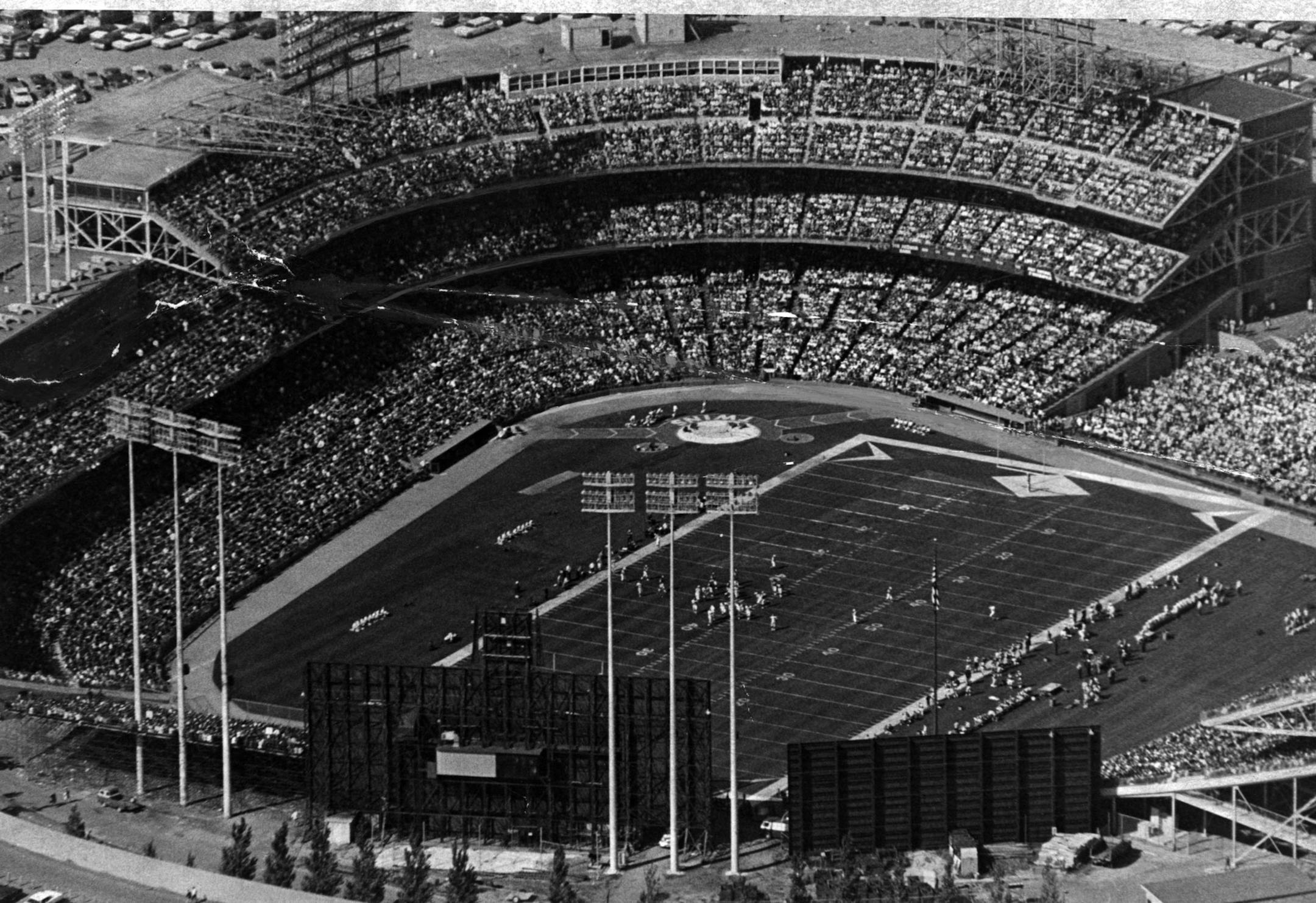 MET STADIUM / Shown is the old Metropolitan Stadium (Bloomington, Minnesota) in a file photo which ran in the Minneapolis Star in November 1971, though it may be an older photo than that. The Met was a baseball park, though there's a football game going on in this photo. ORG XMIT: MIN2013092318173926