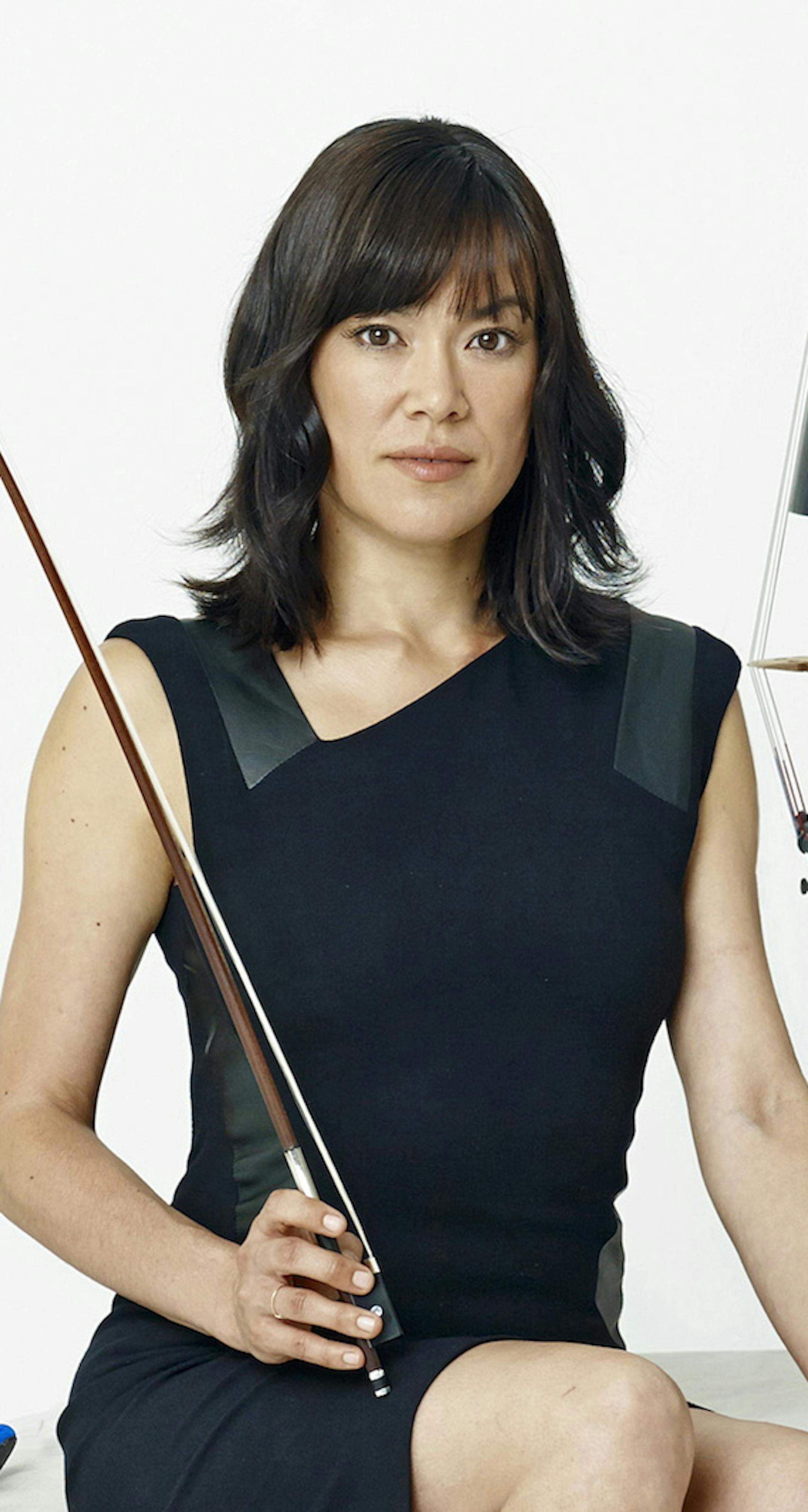 Violinist Maureen Nelson