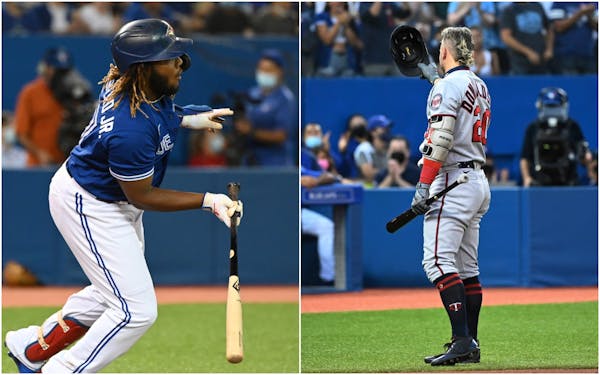 Mutual respect: Donaldson, Guerrero exchange jerseys after game in Toronto