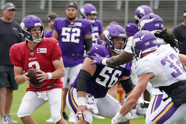 Jake Browning should get extended time at quarterback for the Vikings on Saturday.