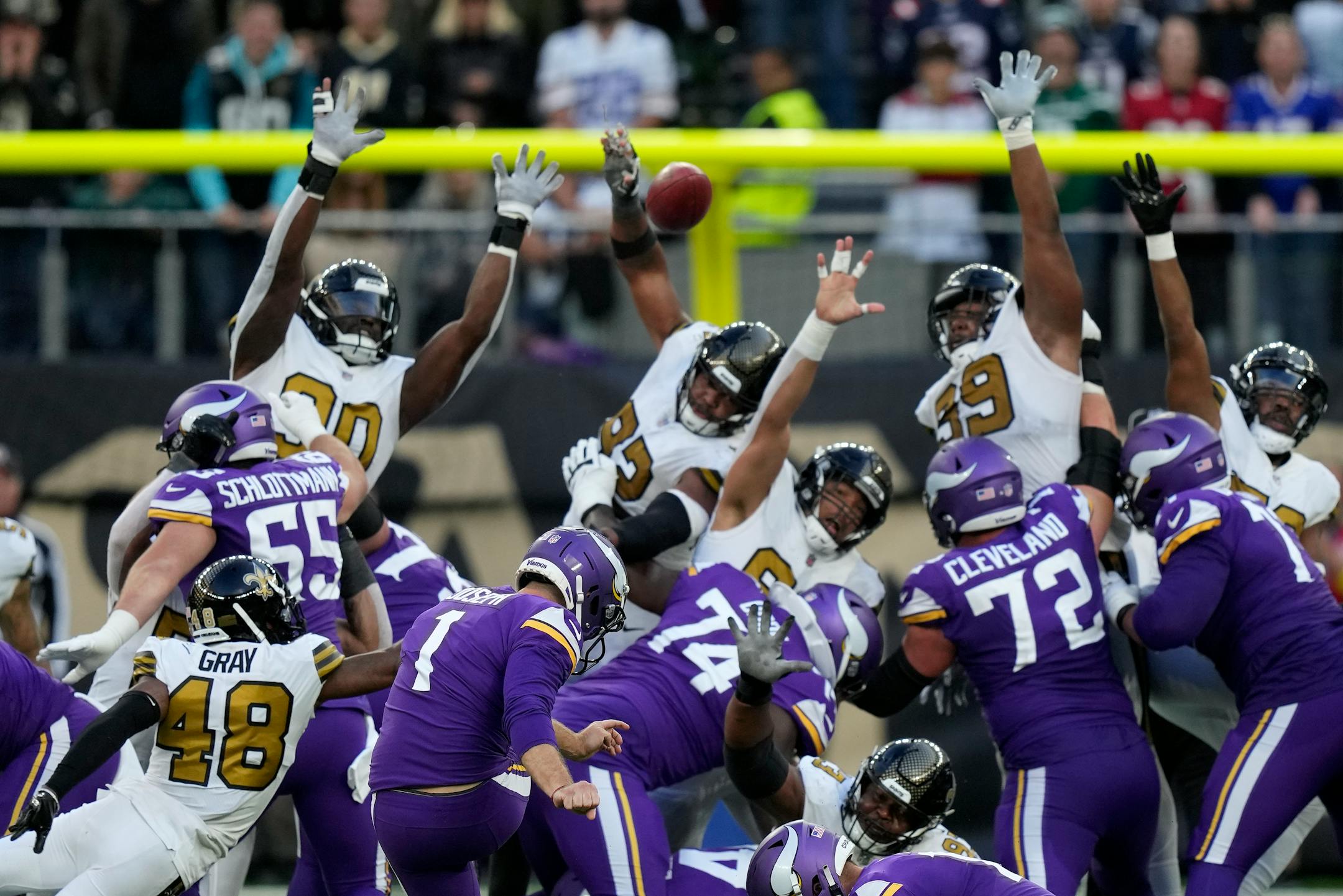 Minnesota Vikings place kicker Greg Joseph (1) kicks a field goal in the fourth quarter.