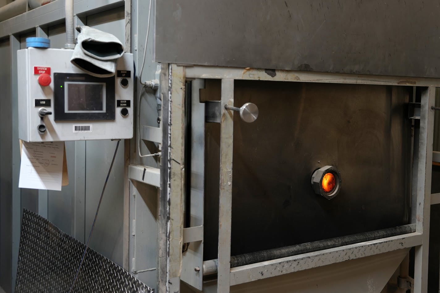 A retort machine cremates a body at Paul Maher's Cremation &amp; Trade Services Inc. facility Wednesday, Dec. 6, 2023 in St. Paul, Minn. Maher collects all metal and non metal items that don't burn in the process and sends them to a recycler. ] ANTHONY SOUFFLE • anthony.souffle@startribune.com