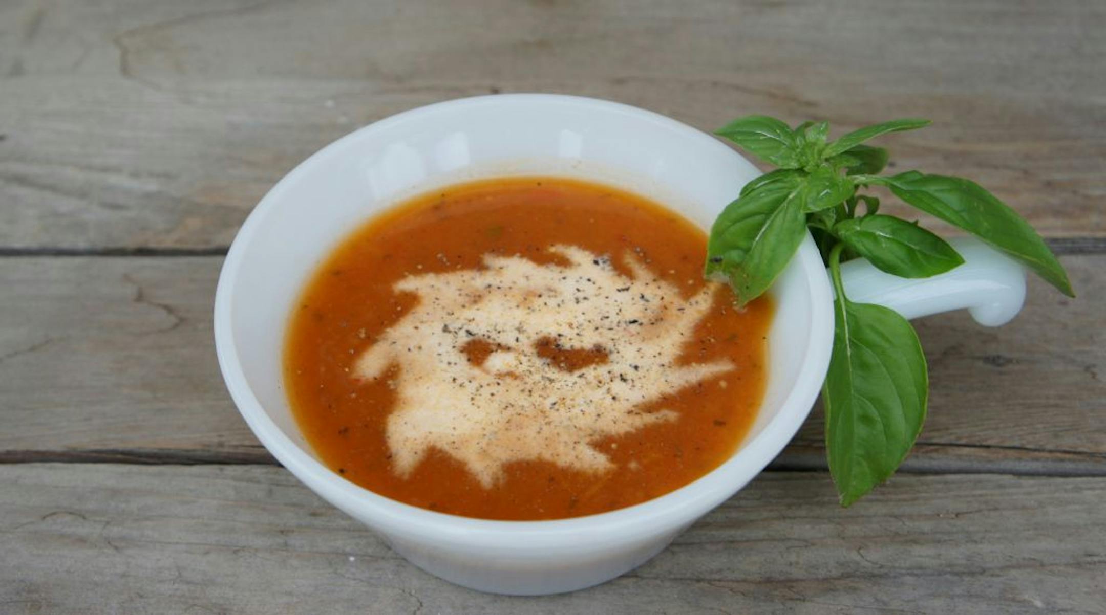A mix of tomatoes can be used in this bell pepper and tomato bisque.
