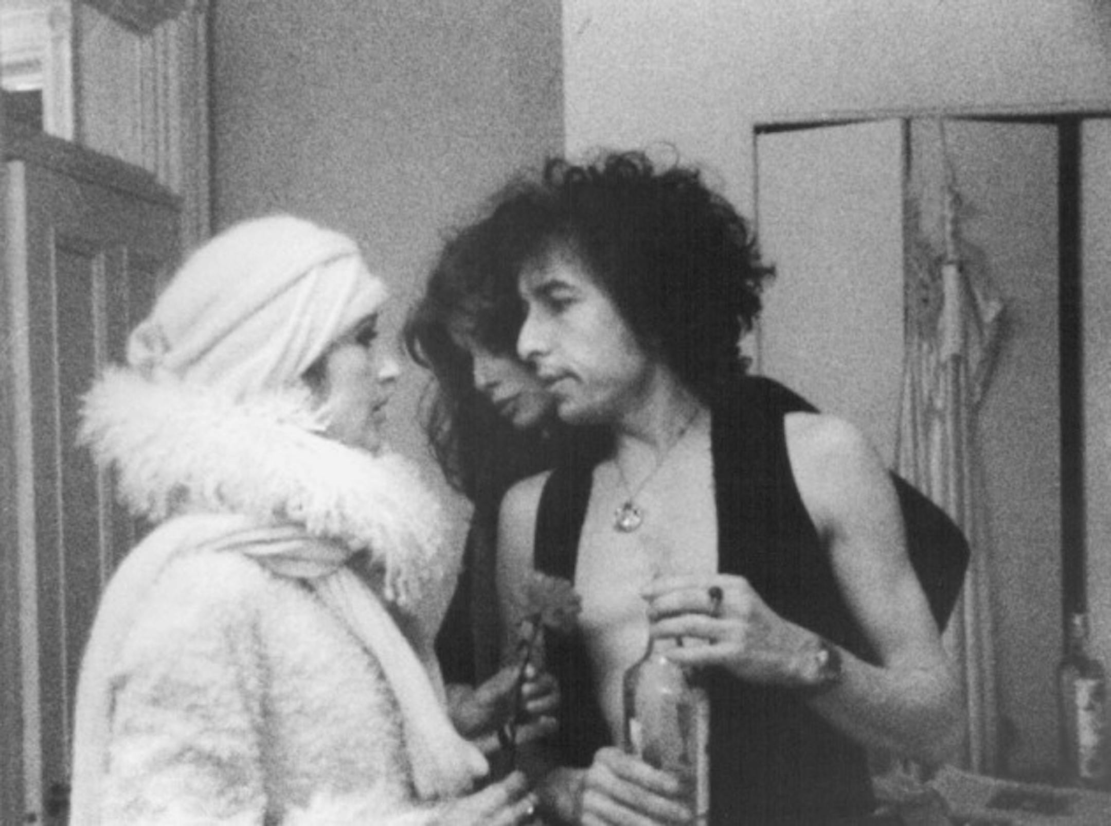 Joan Baez and Bob Dylan in "Renaldo & Clara"